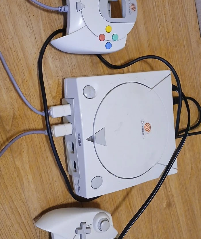 Sega Dreamcast Console