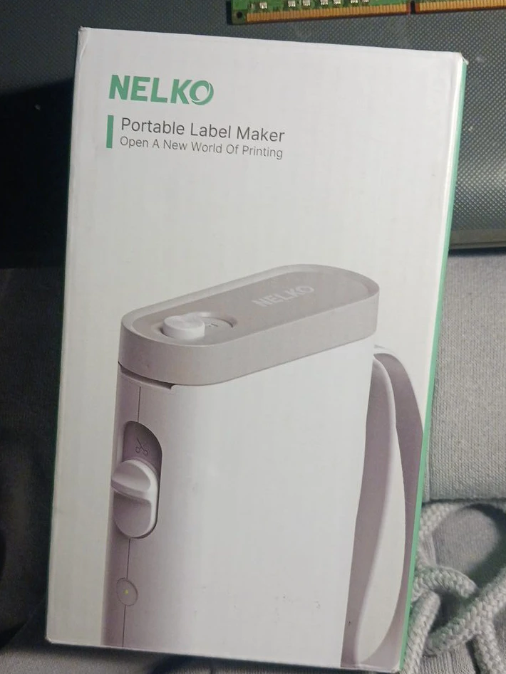 Nelko Portable Label Maker - photo 2
