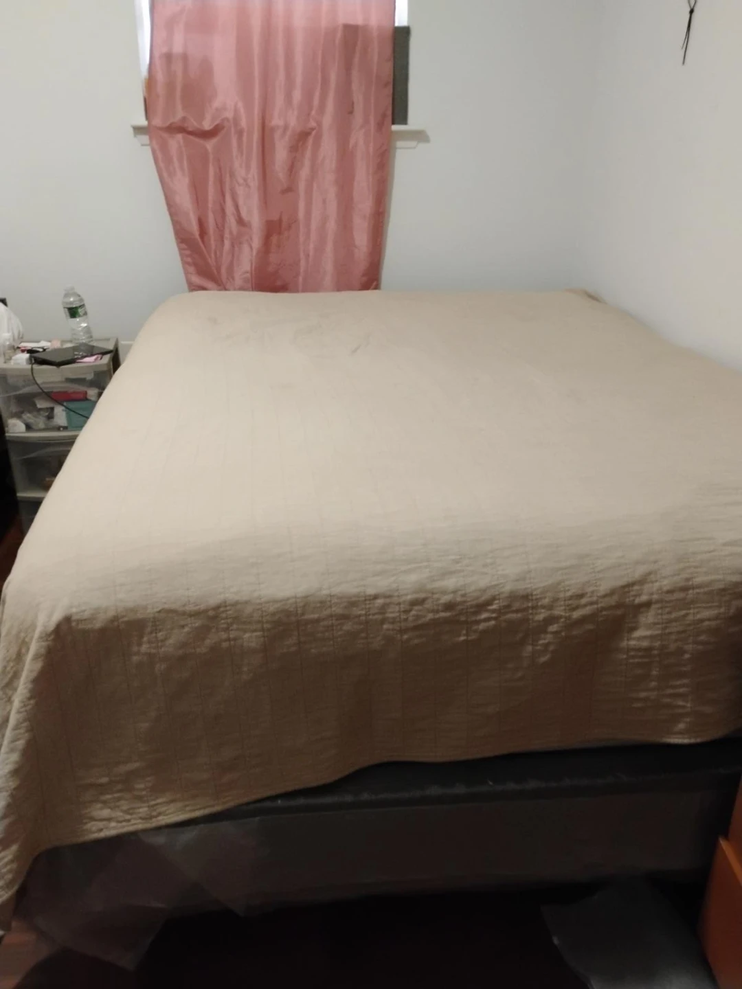 Bed for sale along with its base and mattress