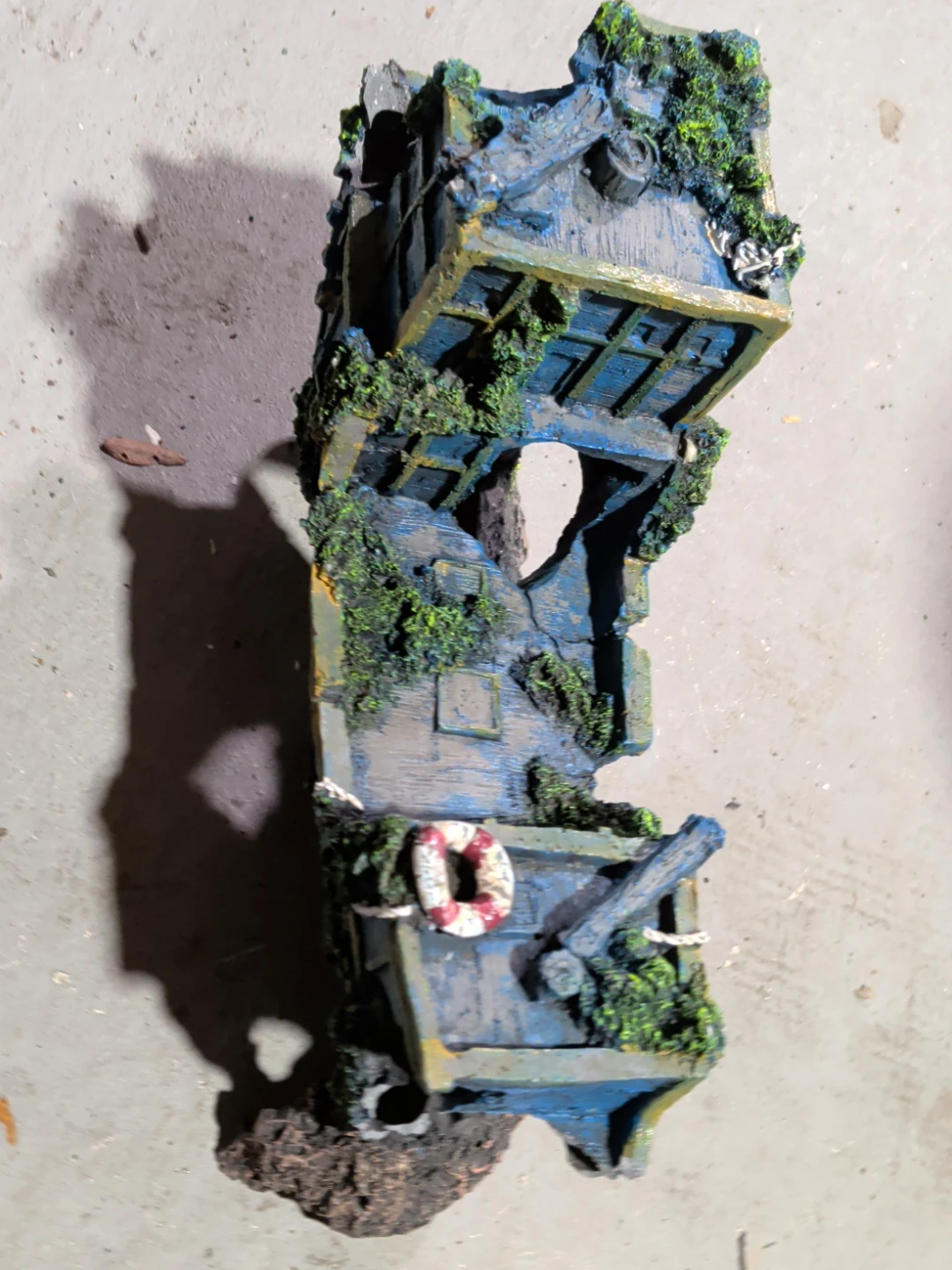 Shipwreck Aquarium Ornament for fish