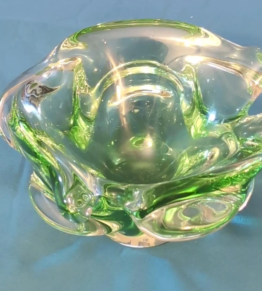 Vintage Green Art Glass Bowl