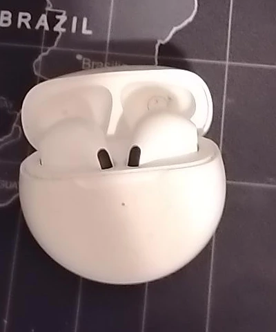 Generic Earbuds