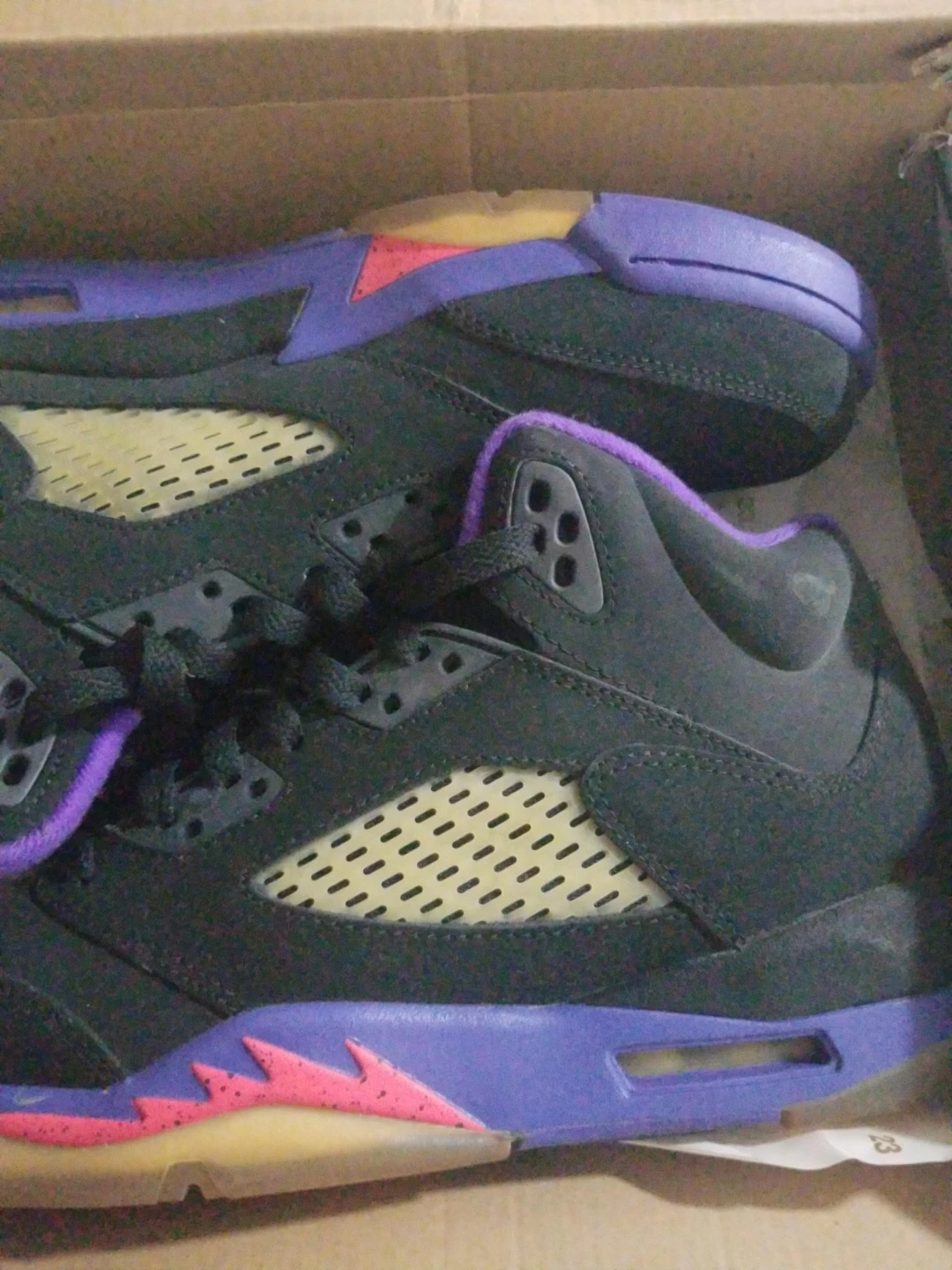 Air Jordan 5 Retro Raptors Size 9
