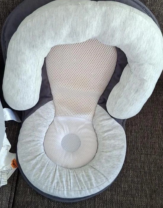 Infant head and body support cushion
