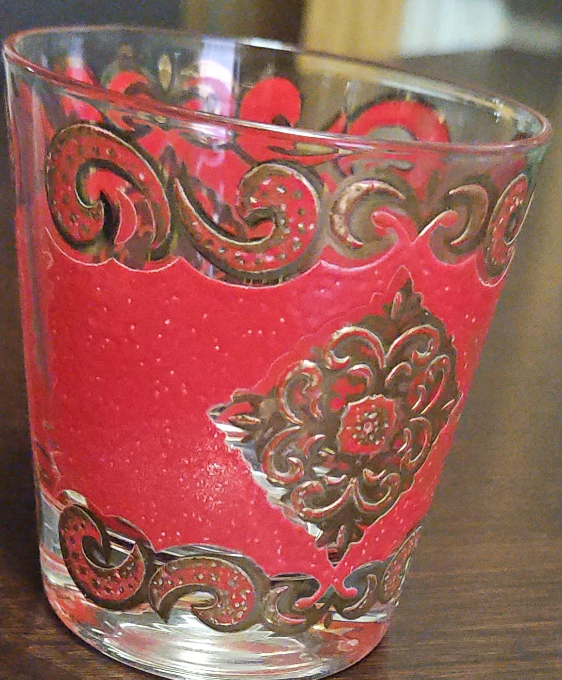 Elegant Glasses- 5- 8 Oz. & 1- 4 oz.