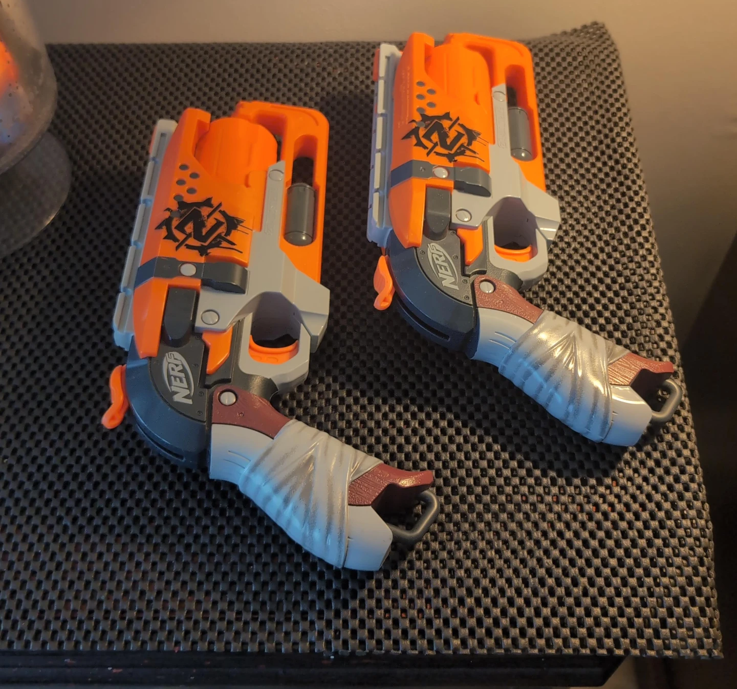 2 Nerf Zombie Strike Hammershot Blasters
