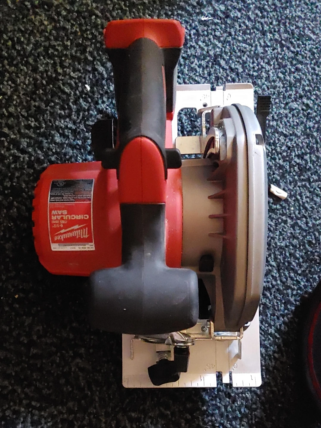 Milwaukee 6-1/2 Inch Circular Saw