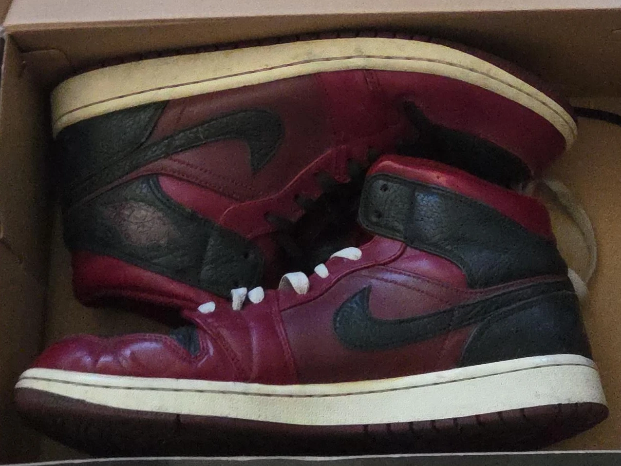 Nike Air Jordan 1 High Sneakers