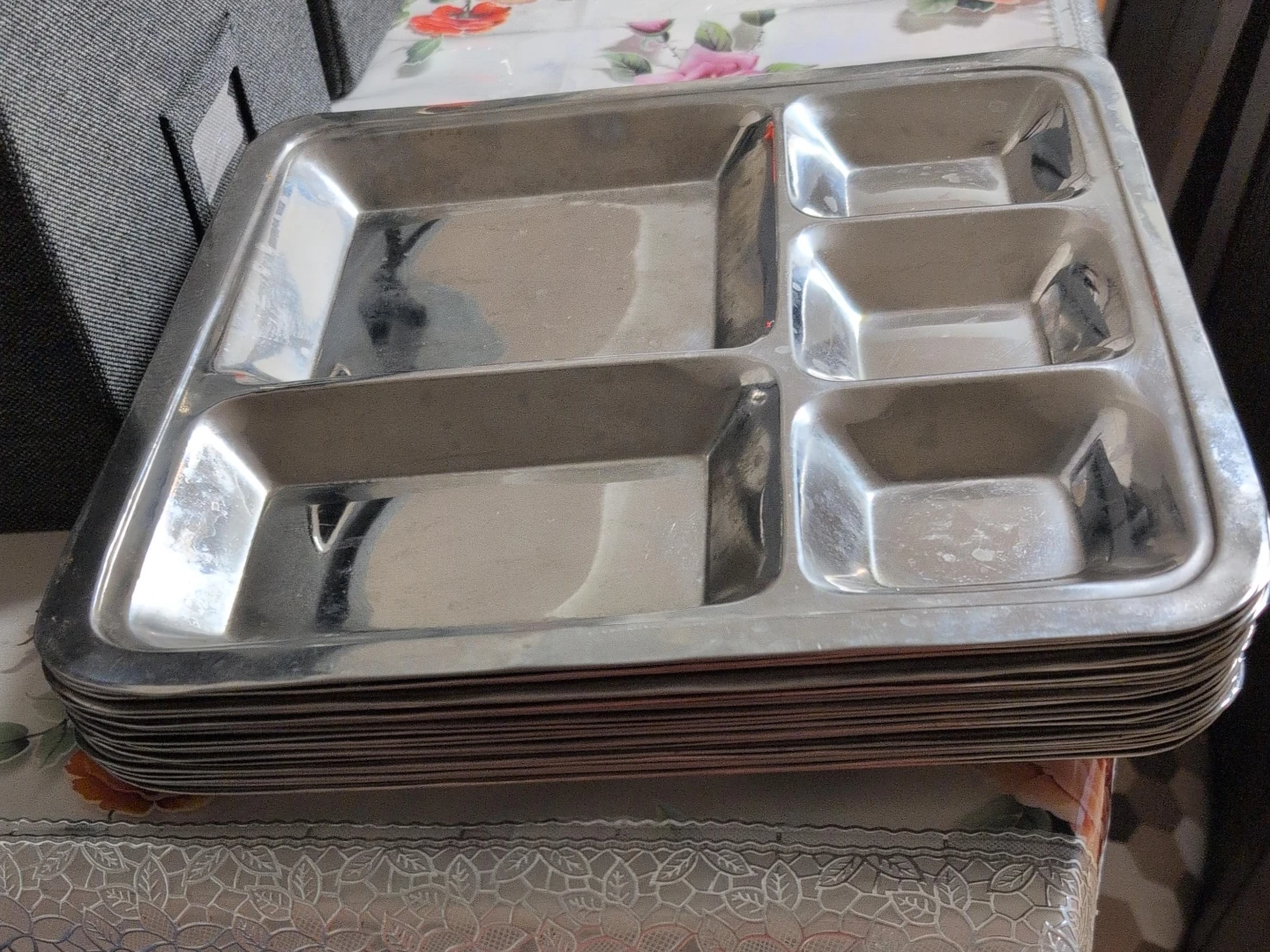 Set of22 Stainless Steel Compartment Trays