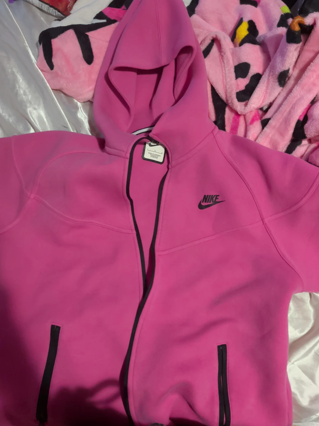 Nike Tech Fleece Hoodie Pink