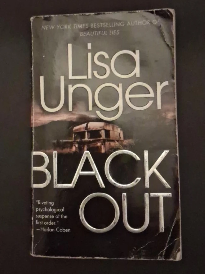 Black Out by Lisa Unger