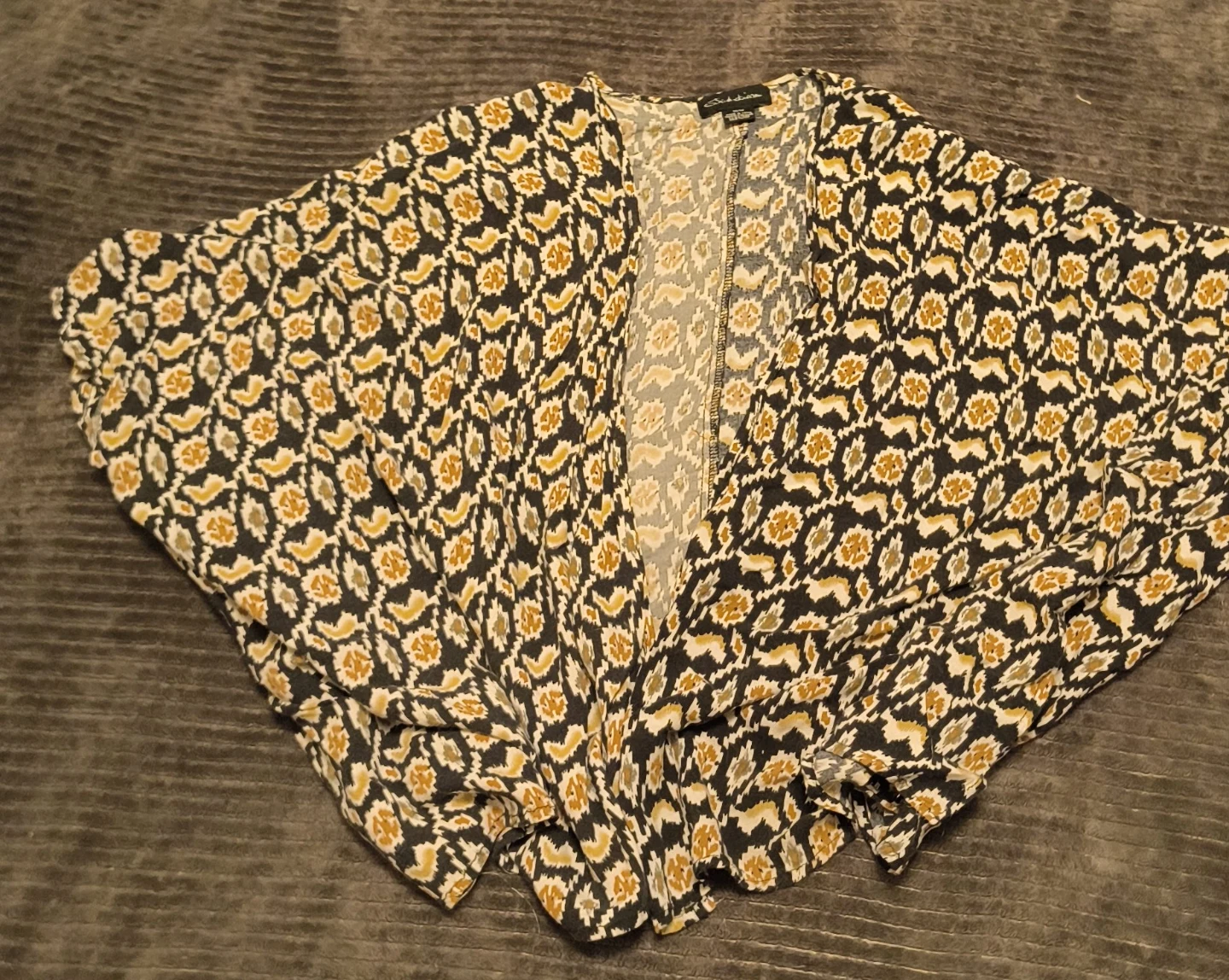 Seductions Patterned Kimono Cardigan