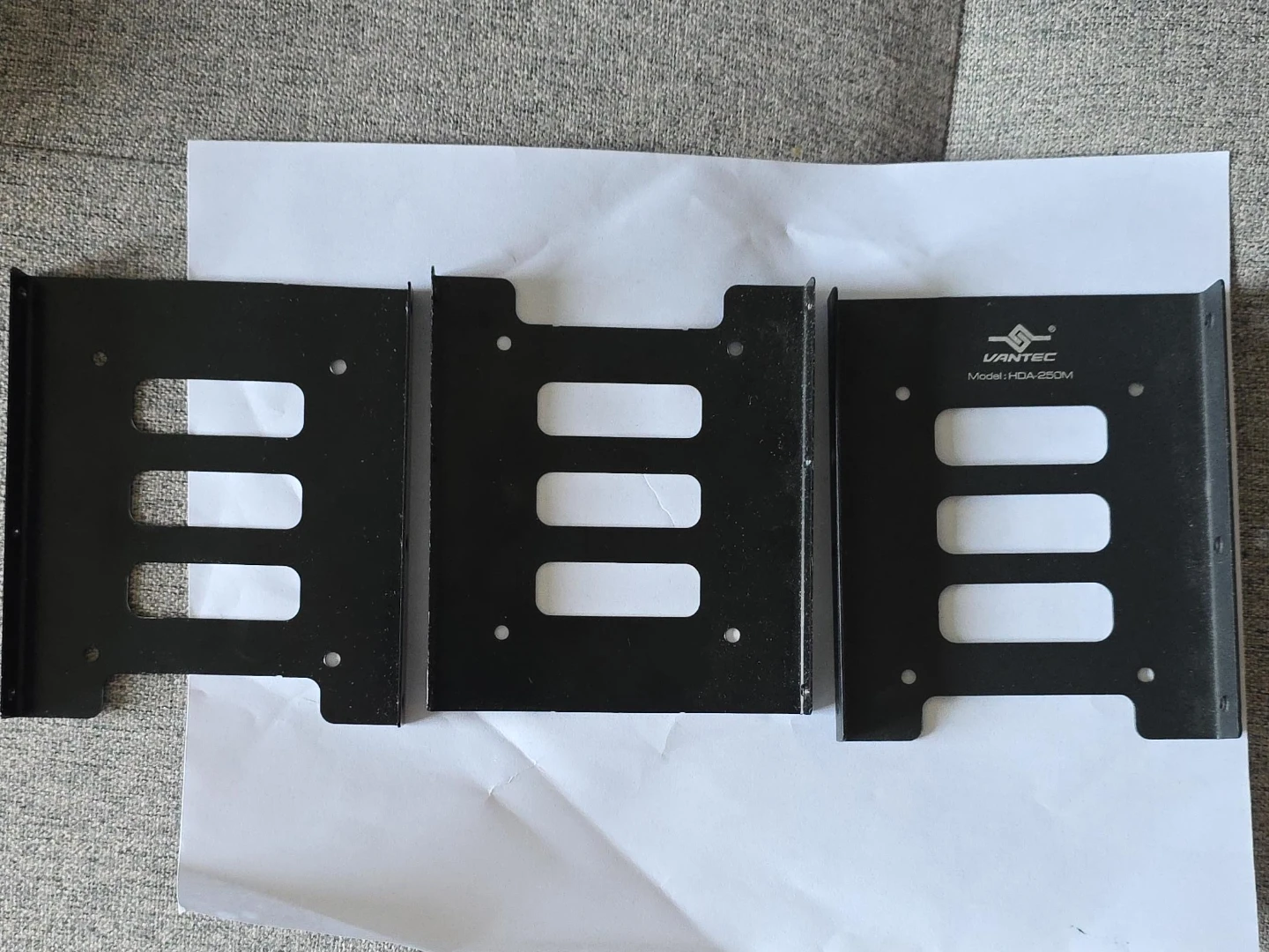 Vantec HDA-250M Hard Drive Mounting Brackets