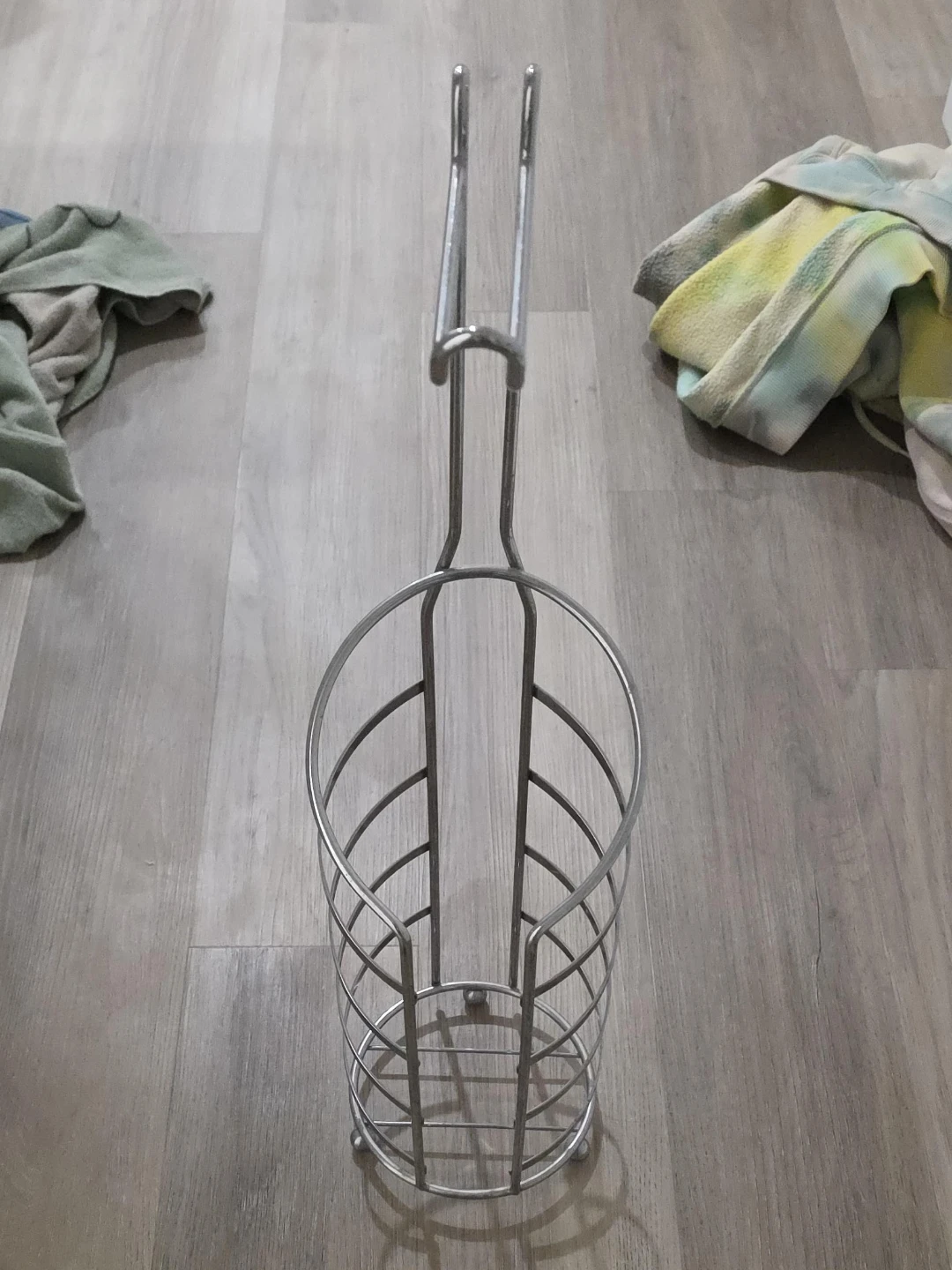 Chrome Wire Toilet Paper Roll Holder