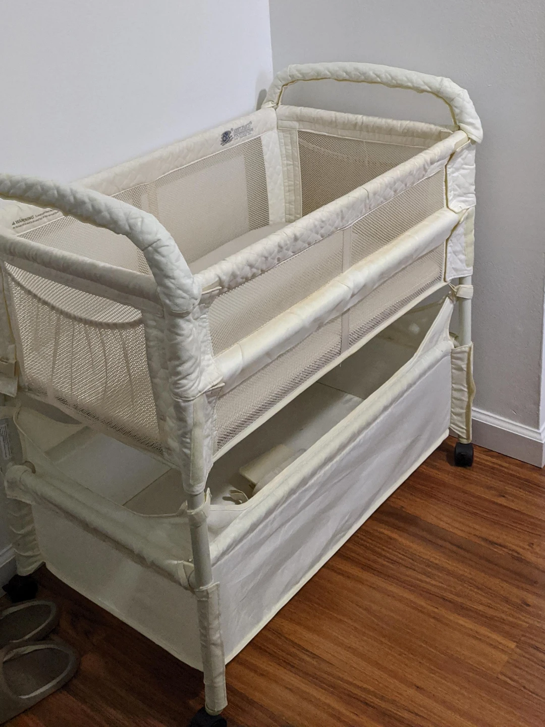 Arm's Reach Bassinet