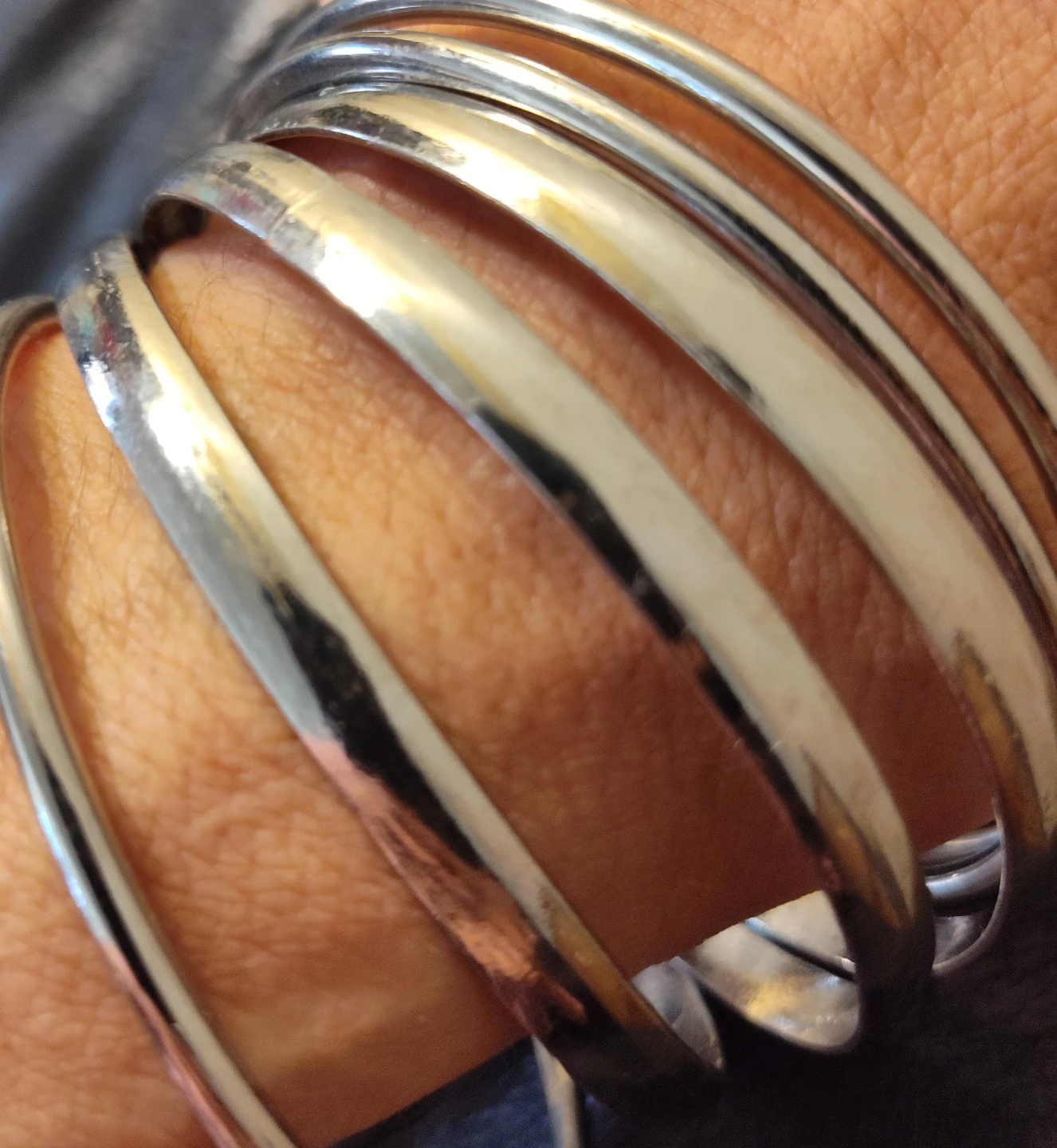 Silver-tone metal bangle bracelet set