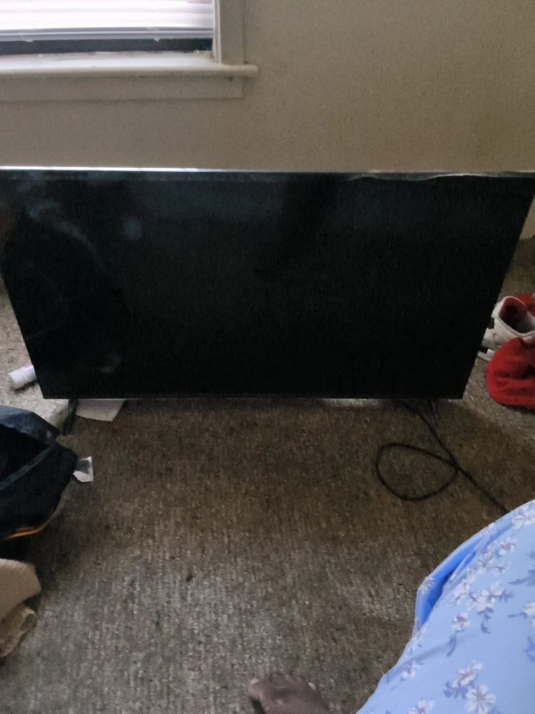 Insignia 32-inch LED TV