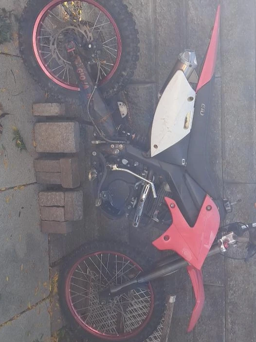Gio Dirt Bike