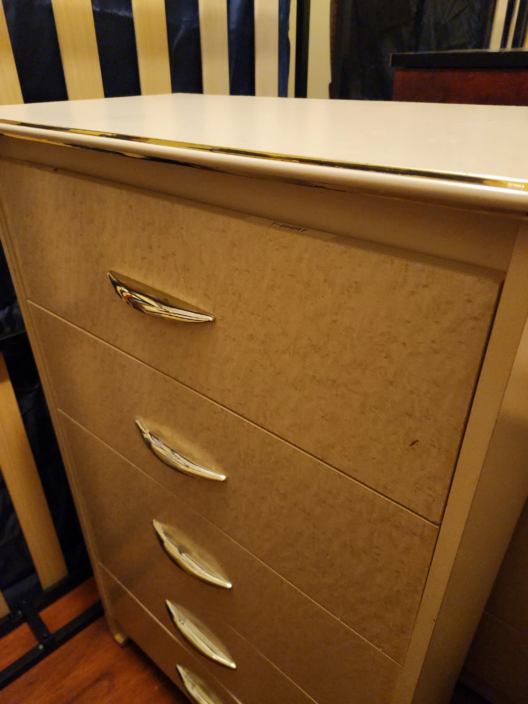 4-Drawer Dresser