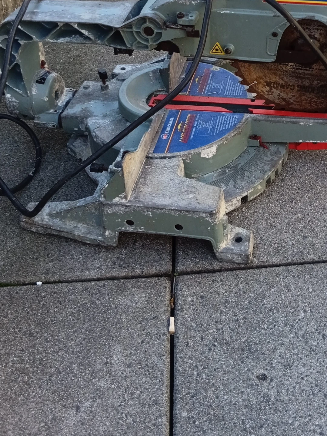 King Canada 10 inch Sliding Compound Miter Saw - photo 2