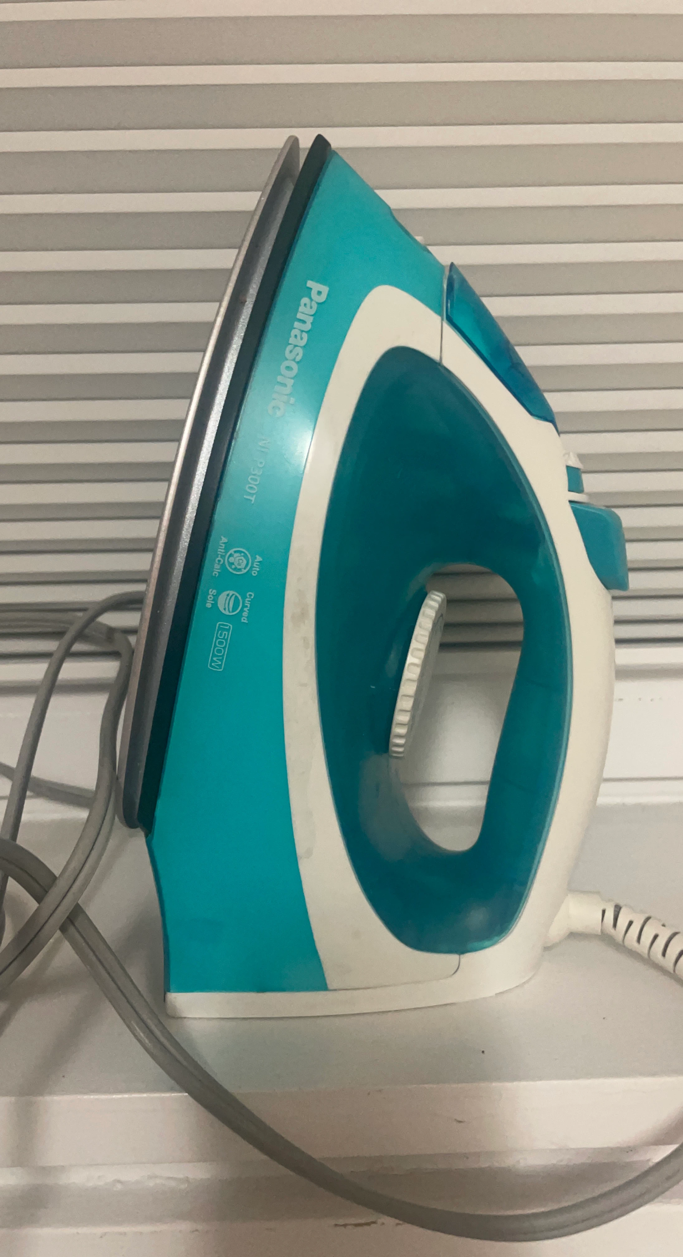Panasonic NI-P300T Steam Iron