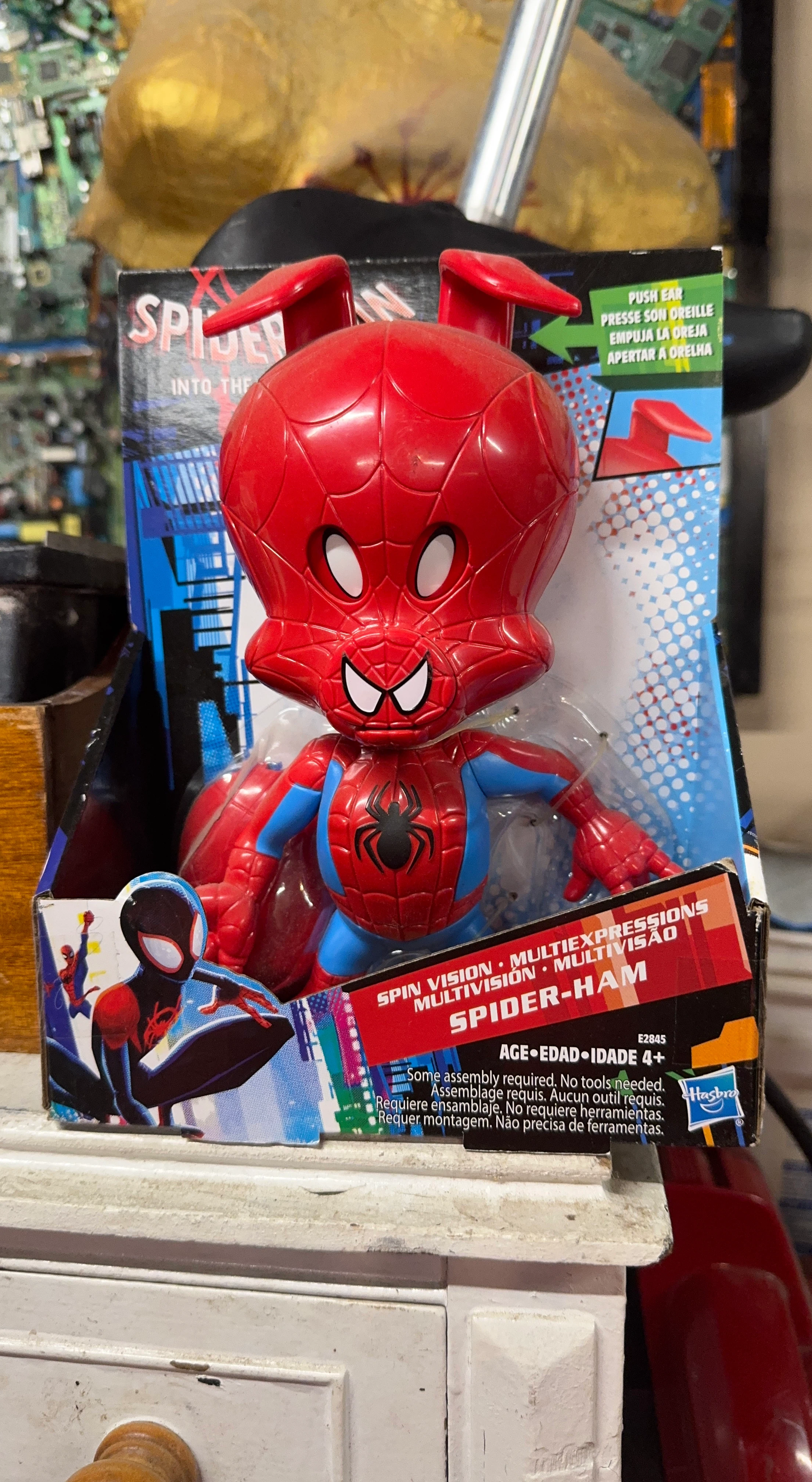 Hasbro Spider-Man Into the Spider-Verse Spider-Ham Figure
