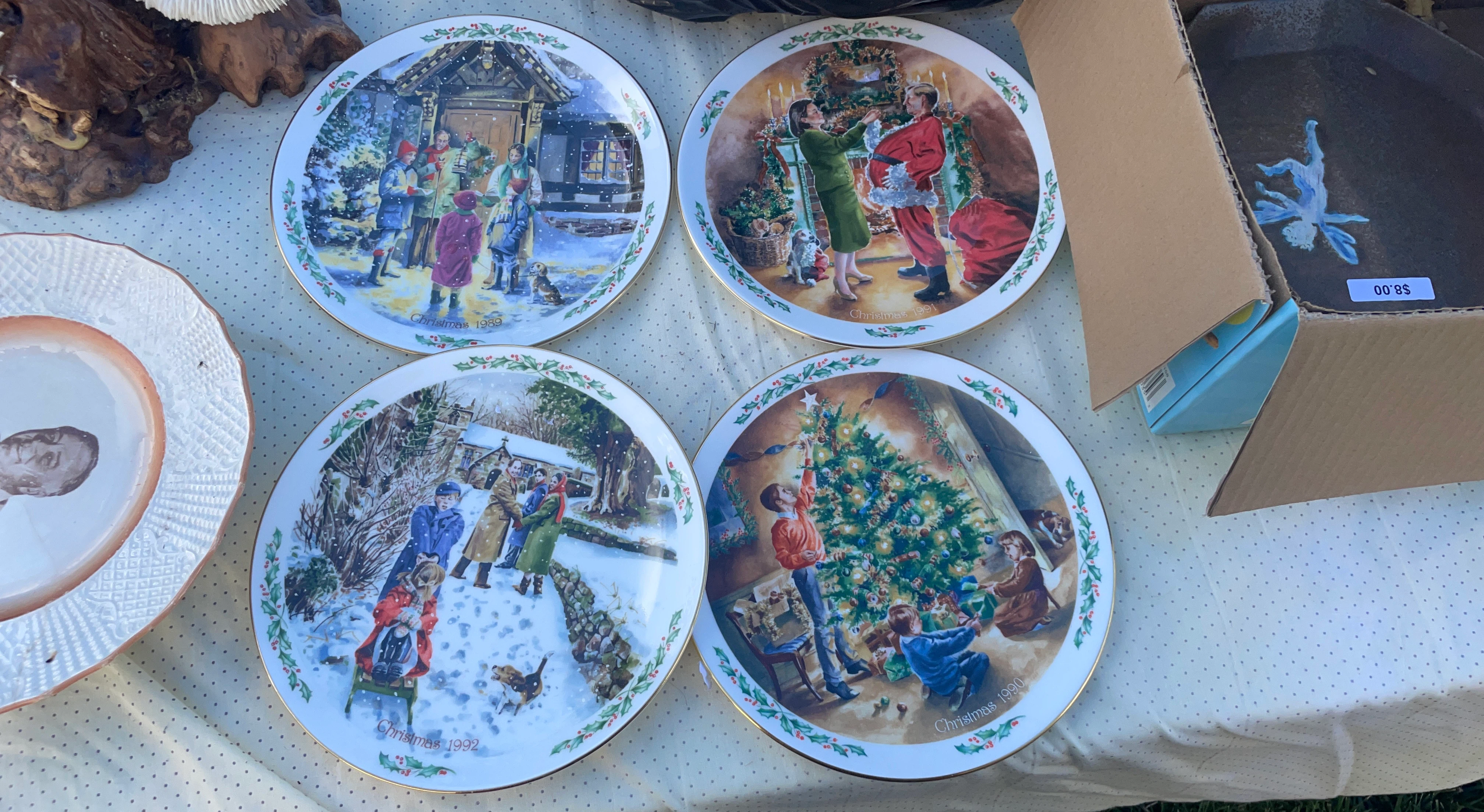 Set of 4 Collectible Christmas Plates 1989-1992