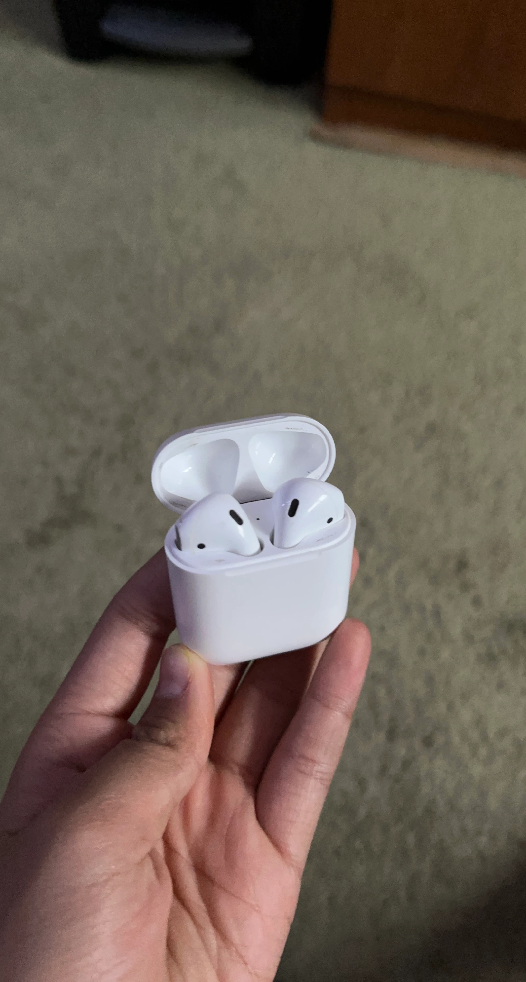 Apple AirPods with Charging Case
