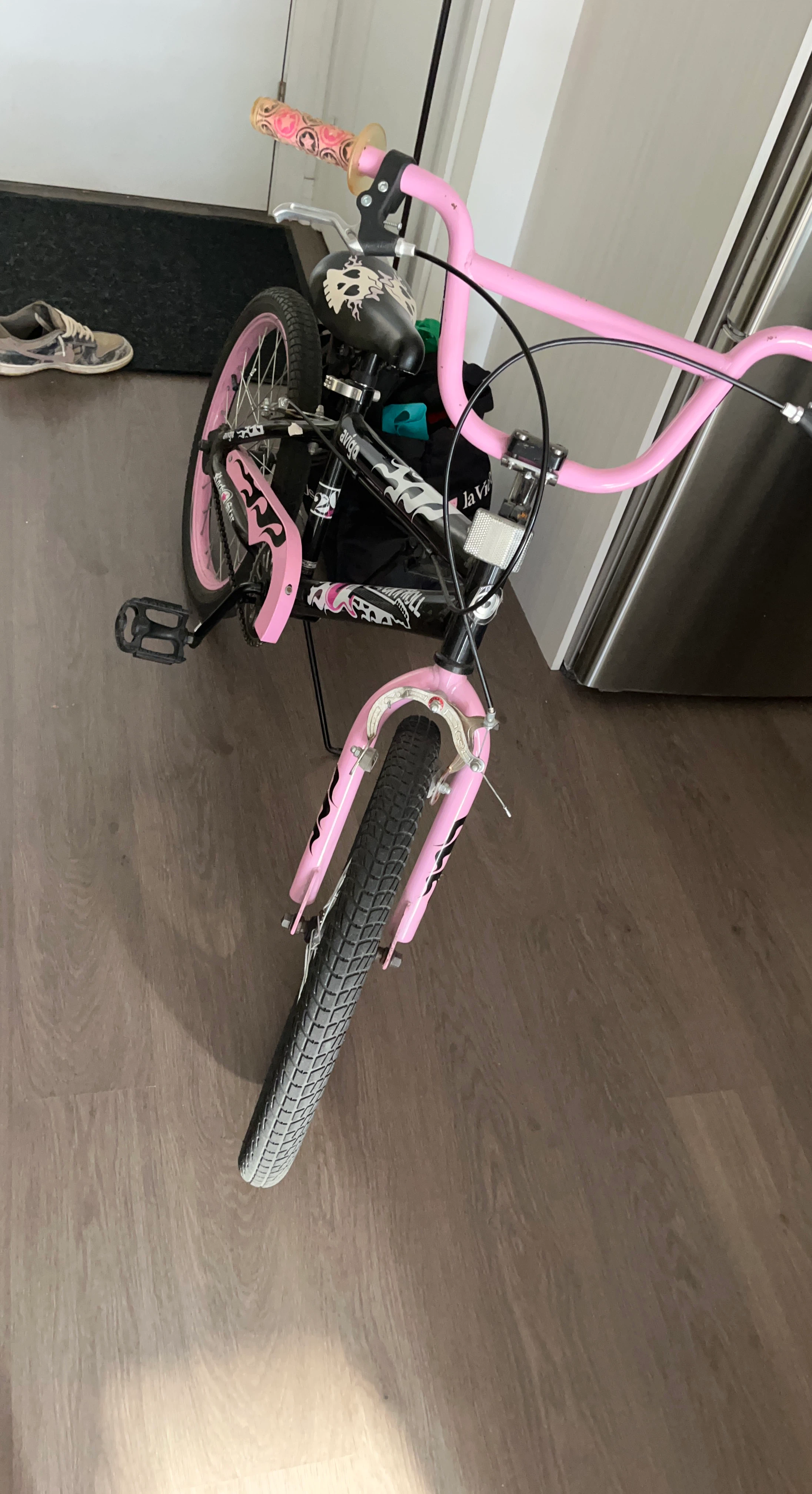 Avigo 20-inch Girls BMX Bike