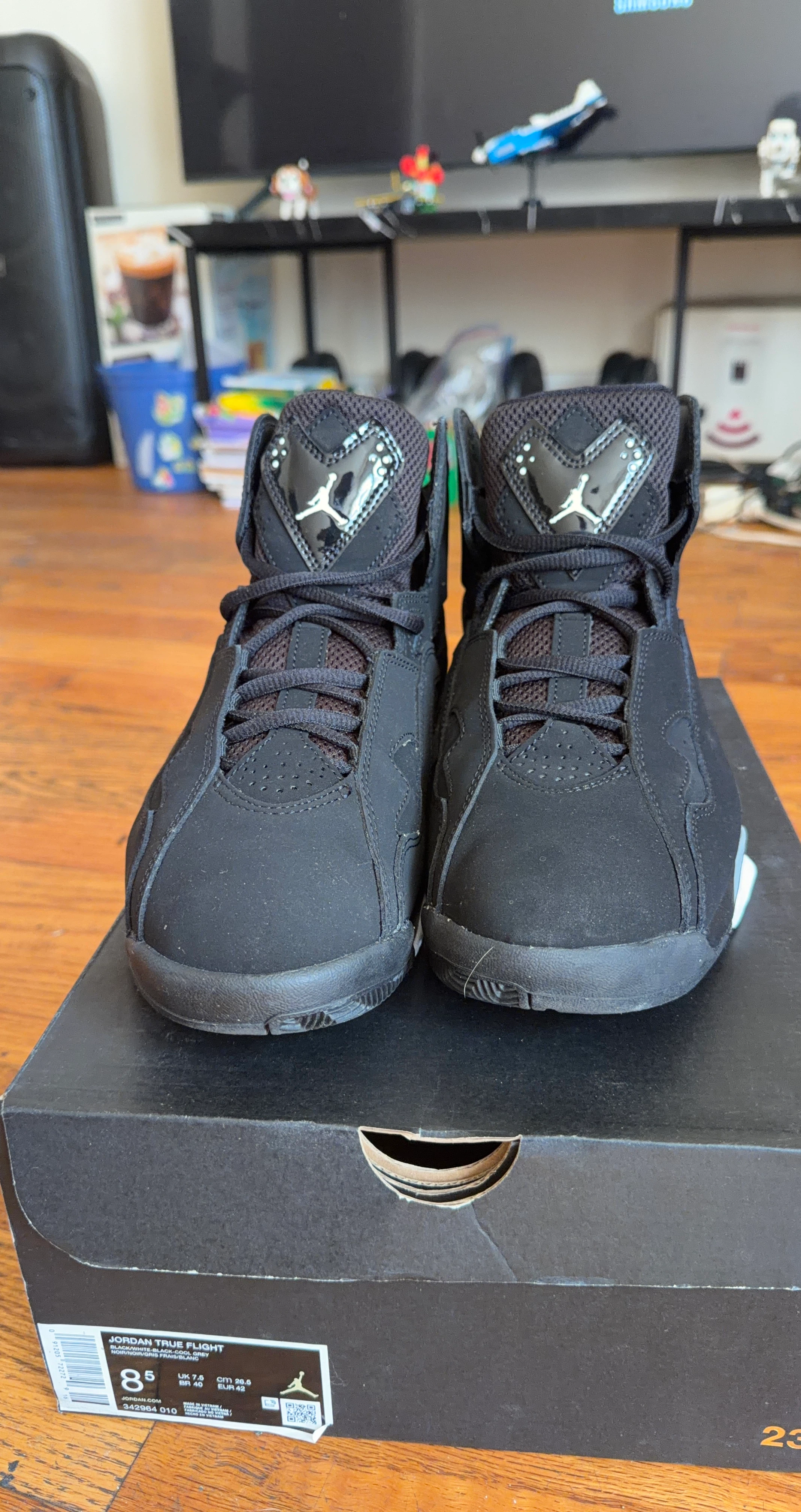 Jordan True Flight Sneakers Size 8.5