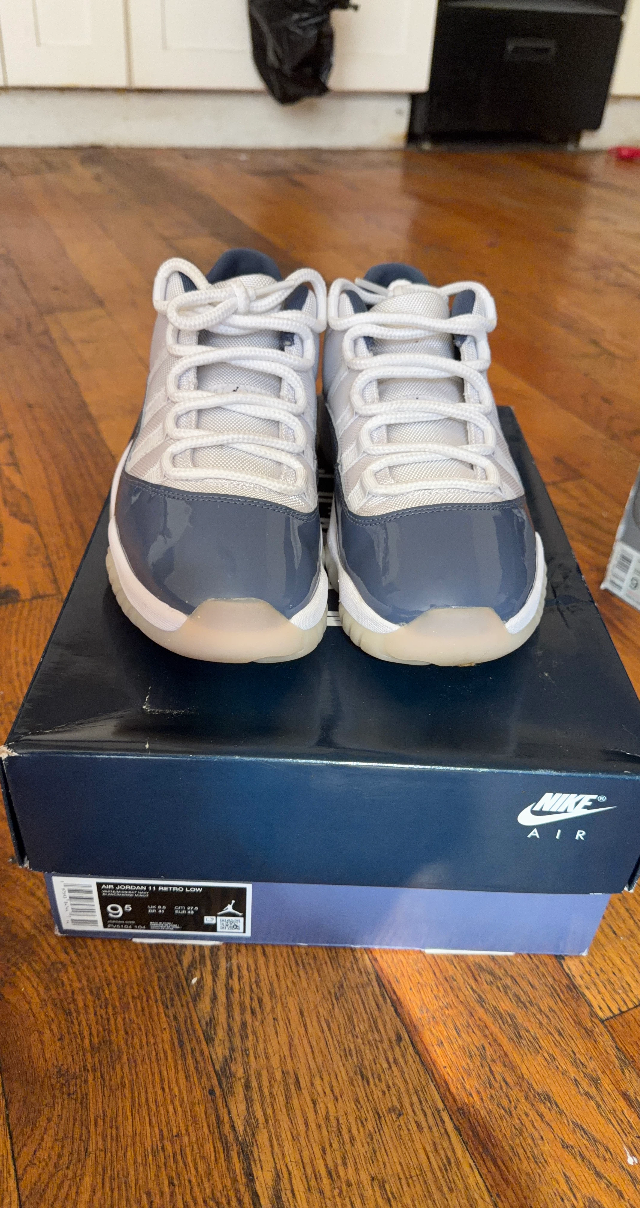 Nike Air Jordan 11 Retro Low Sneakers