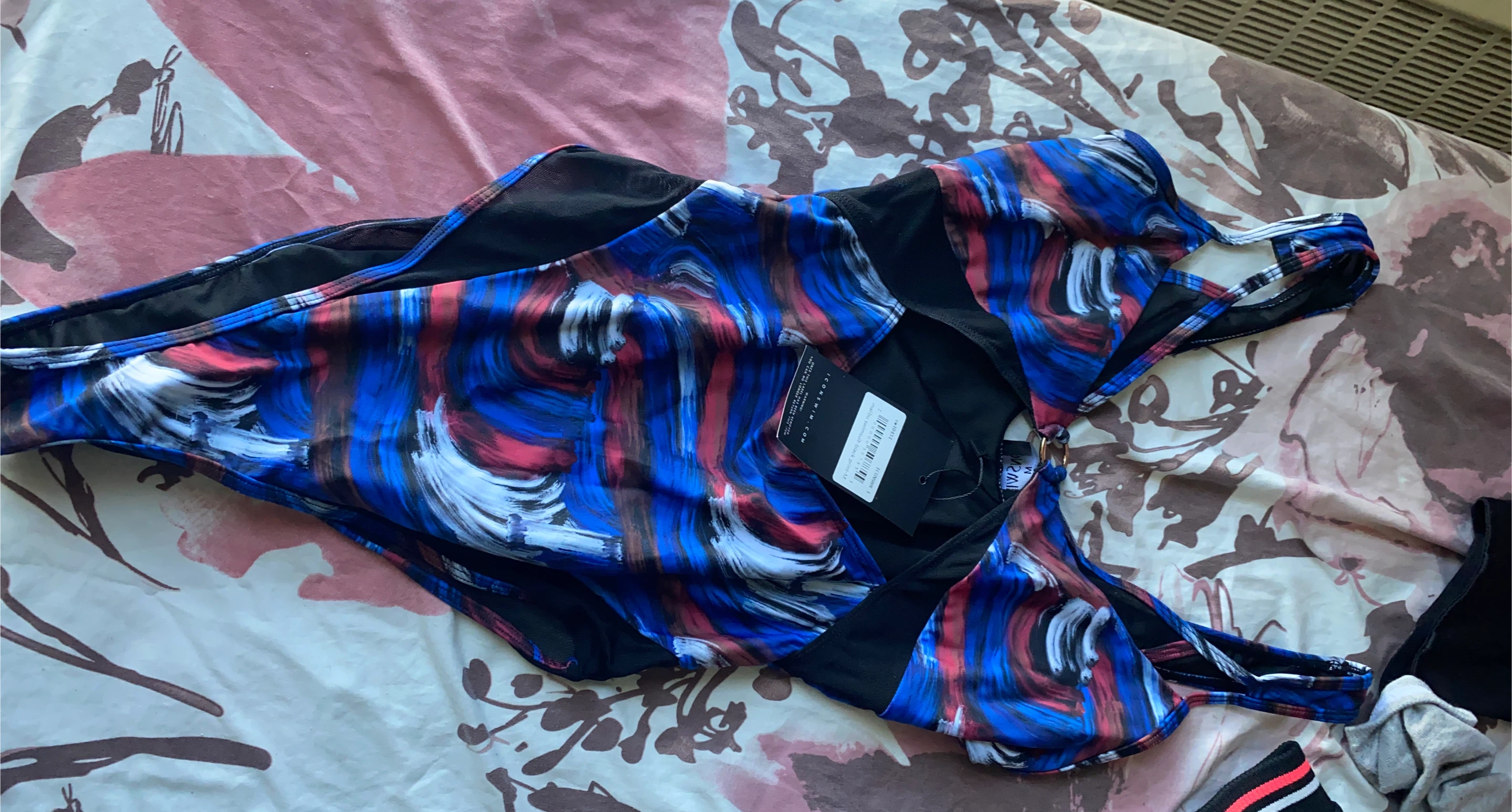 IconSwim one-piece swimsuit, size M