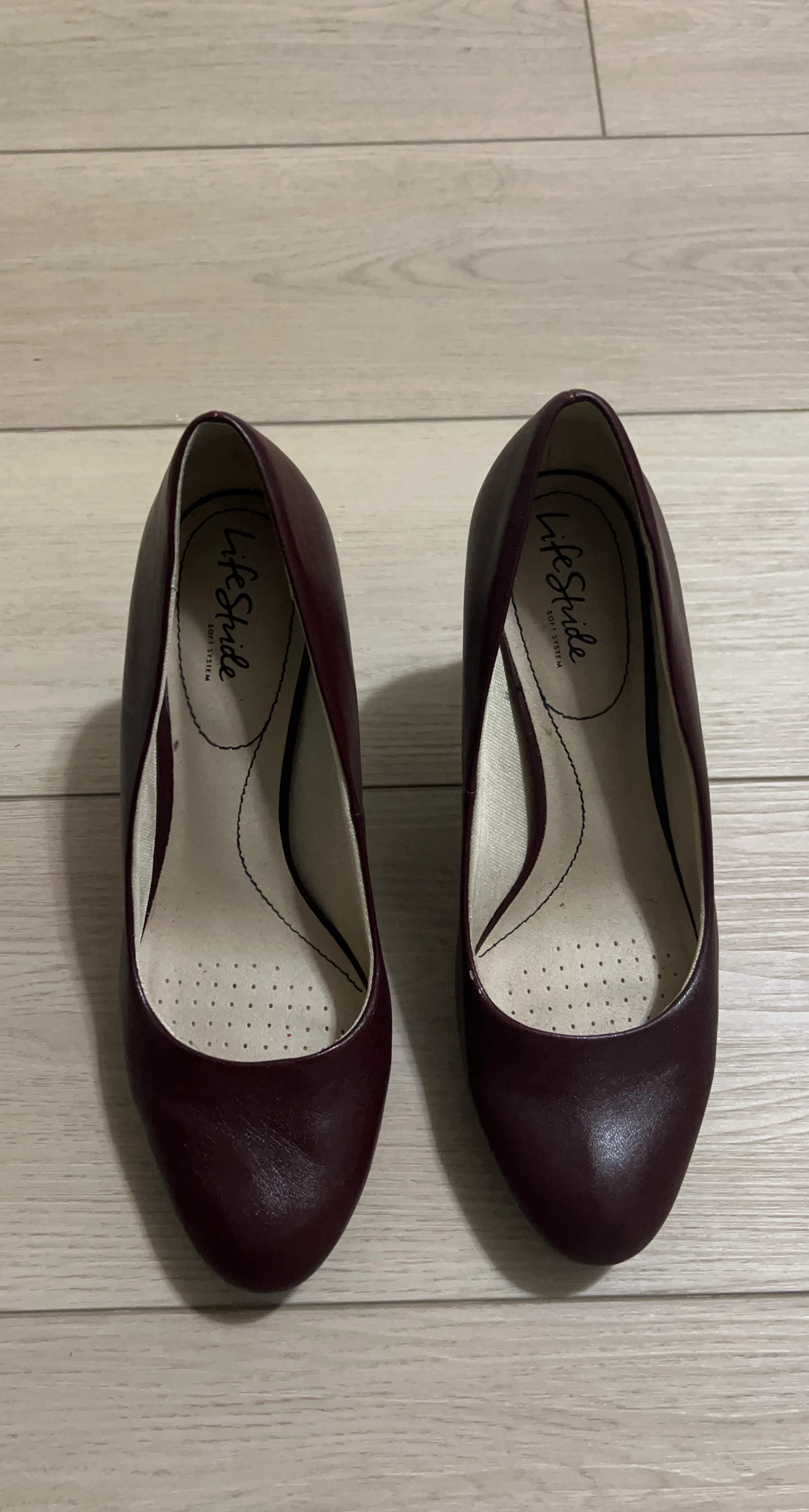 LifeStride Burgundy Heels