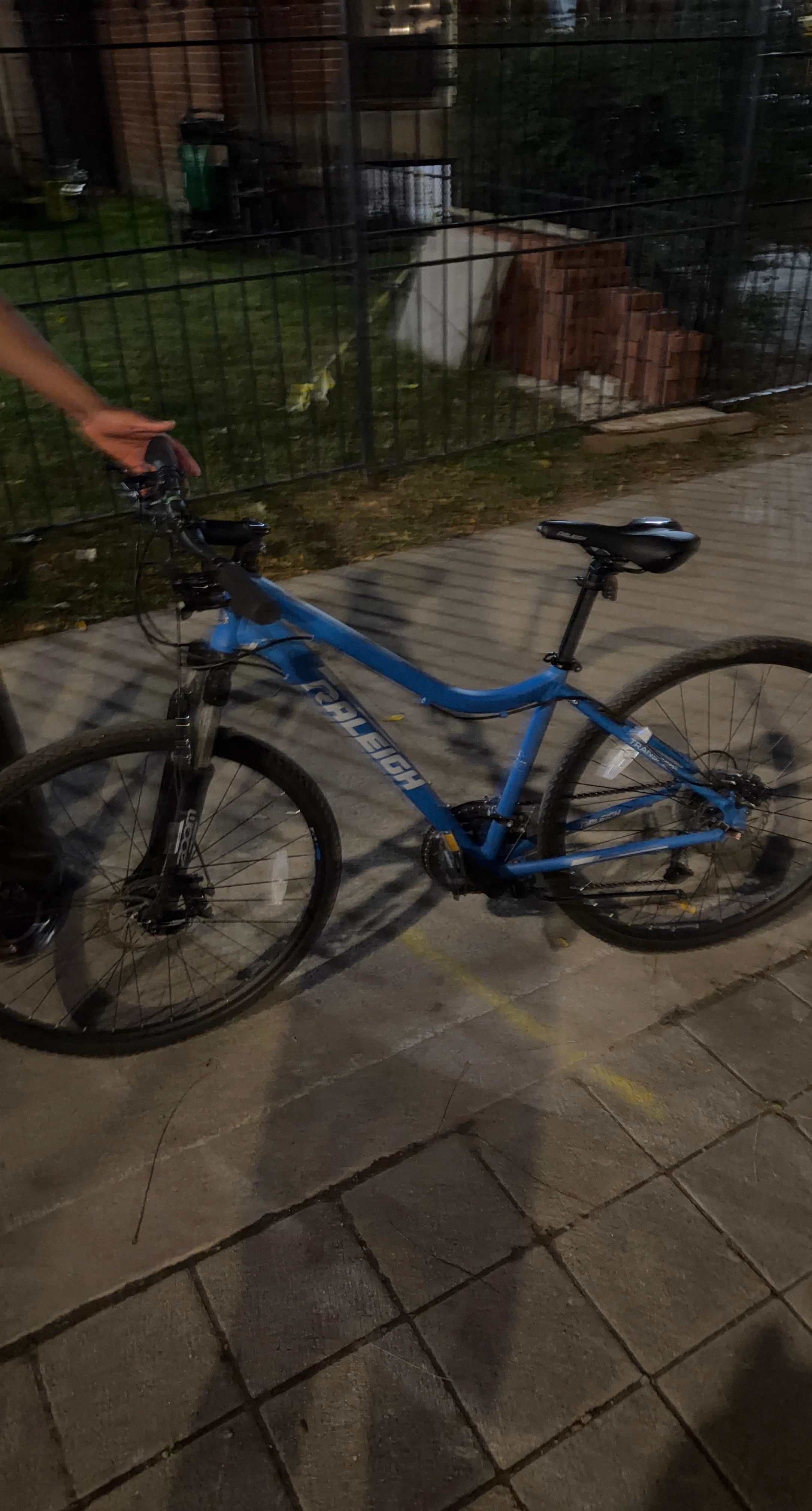 Raleigh Traverse Blue Mountain Bike