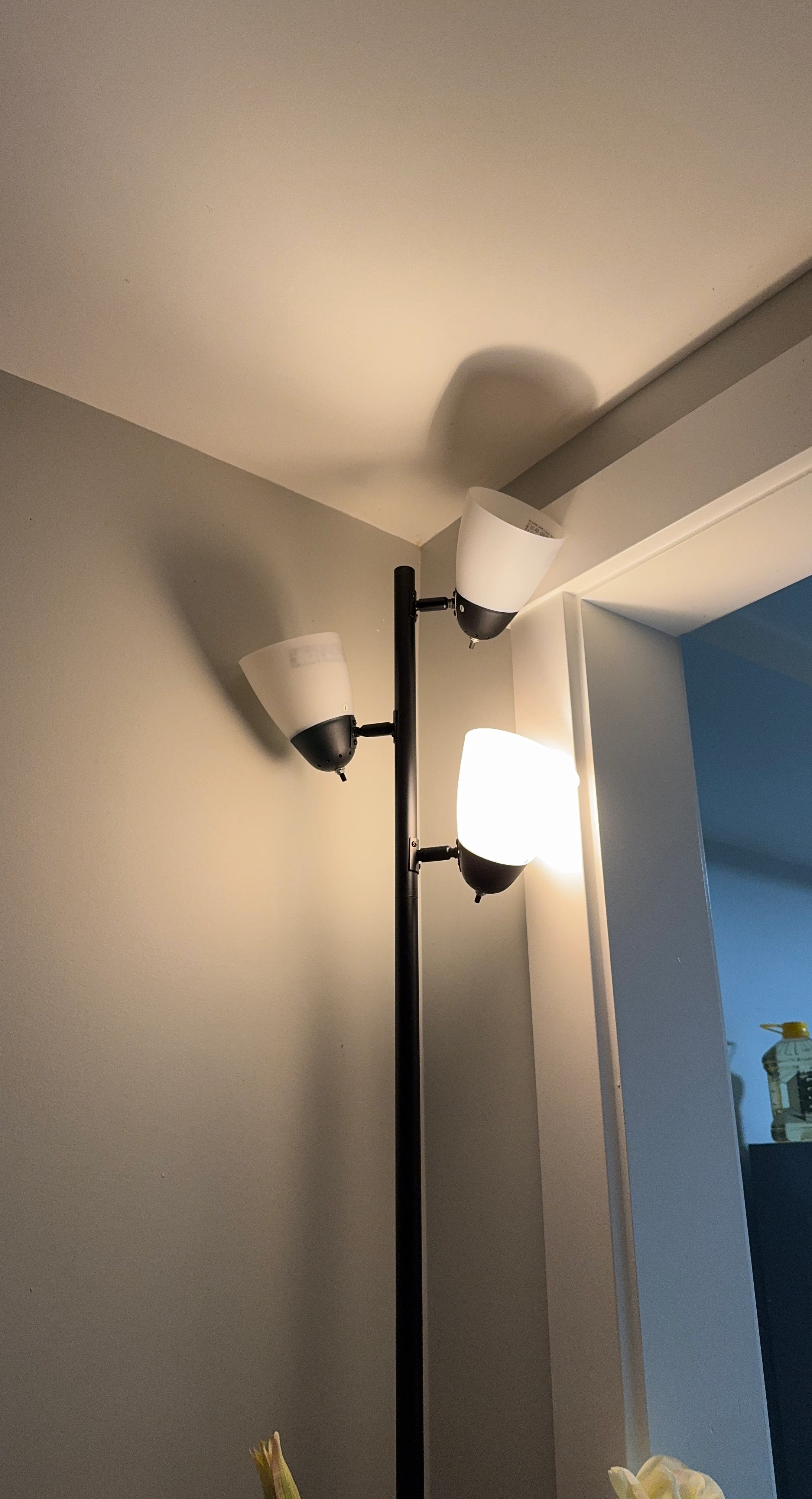 Three-light tree floor lamp