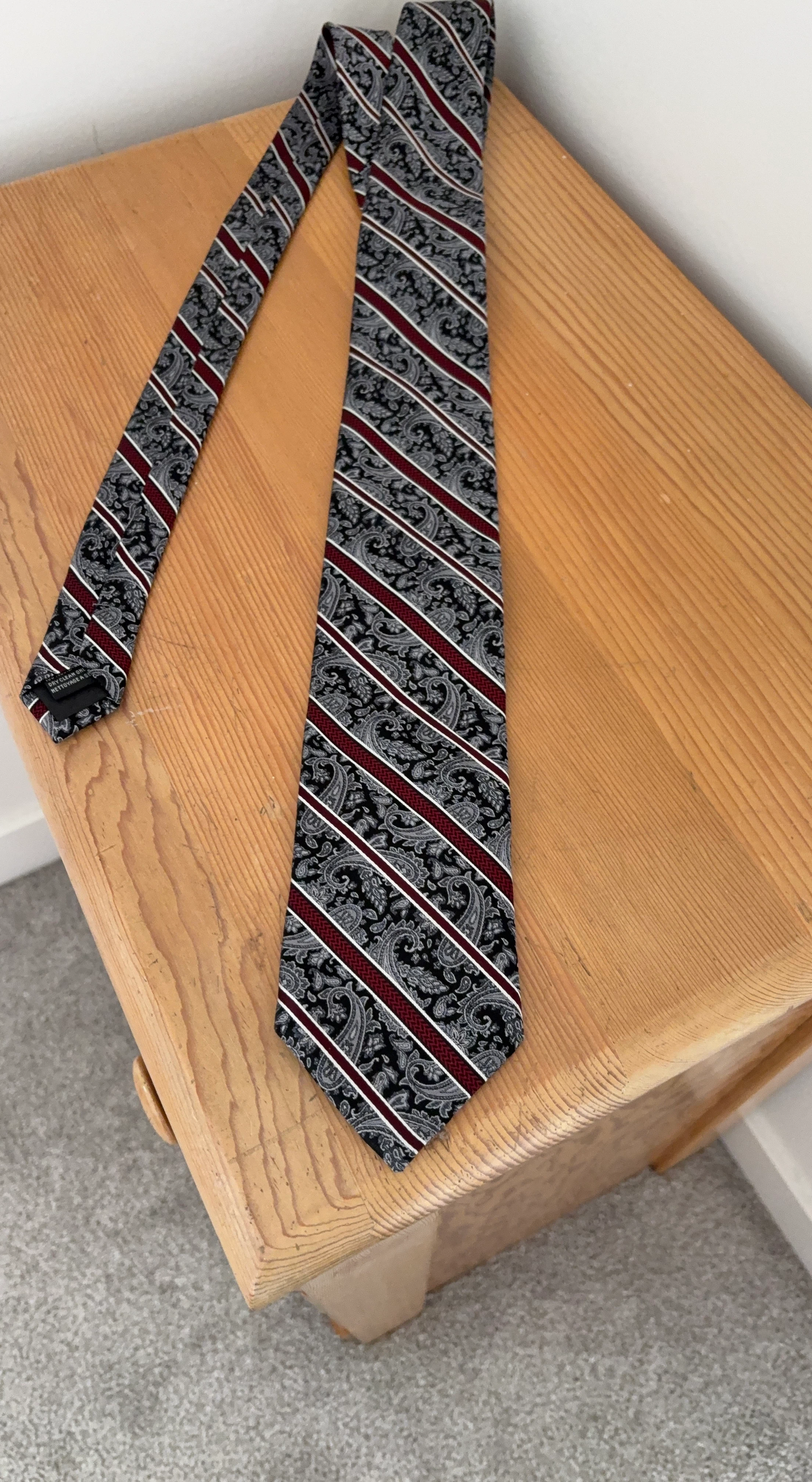 Joseph & Feiss paisley necktie
