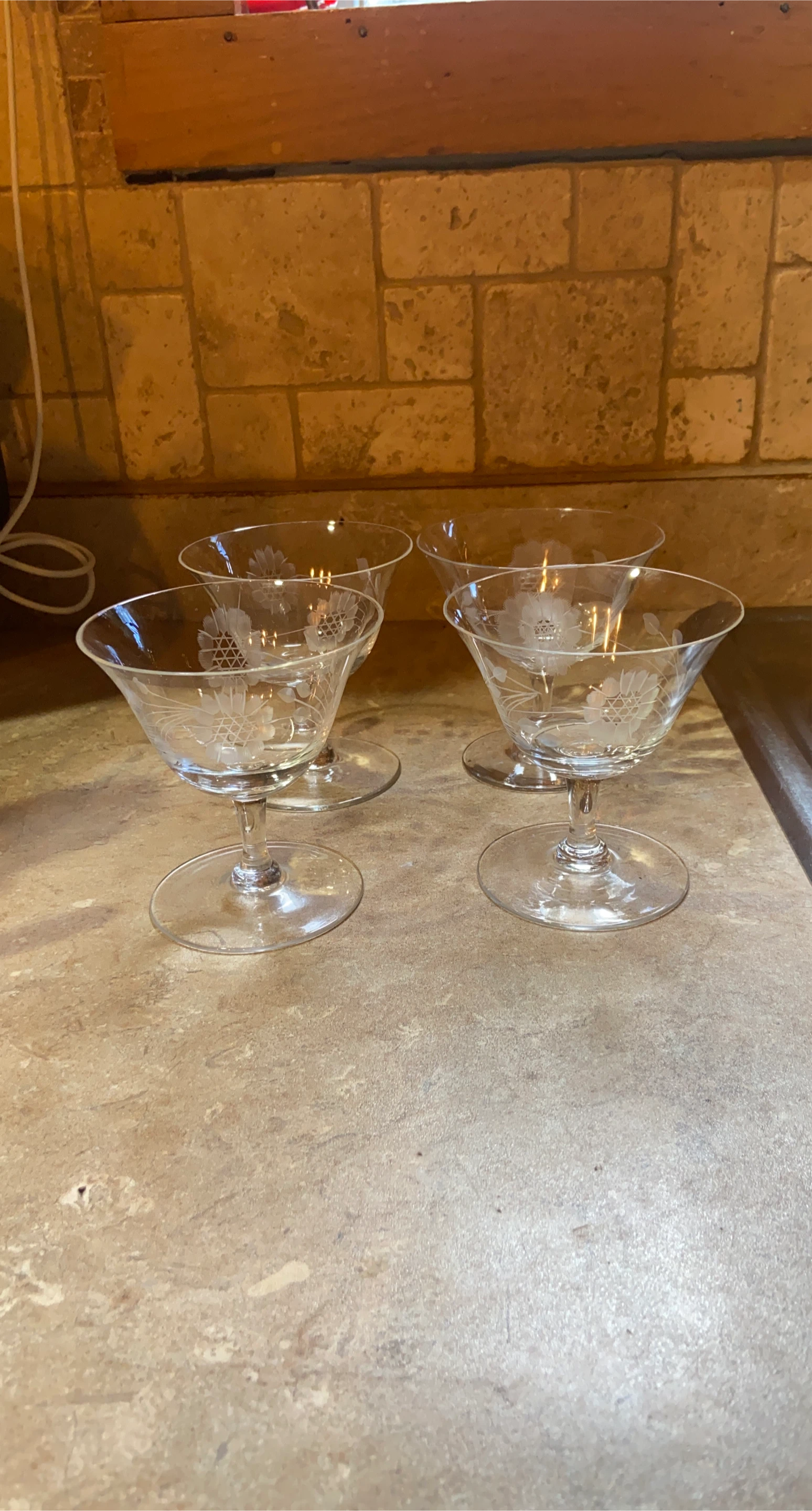 Set of 4 Etched Floral Stemmed Glasses