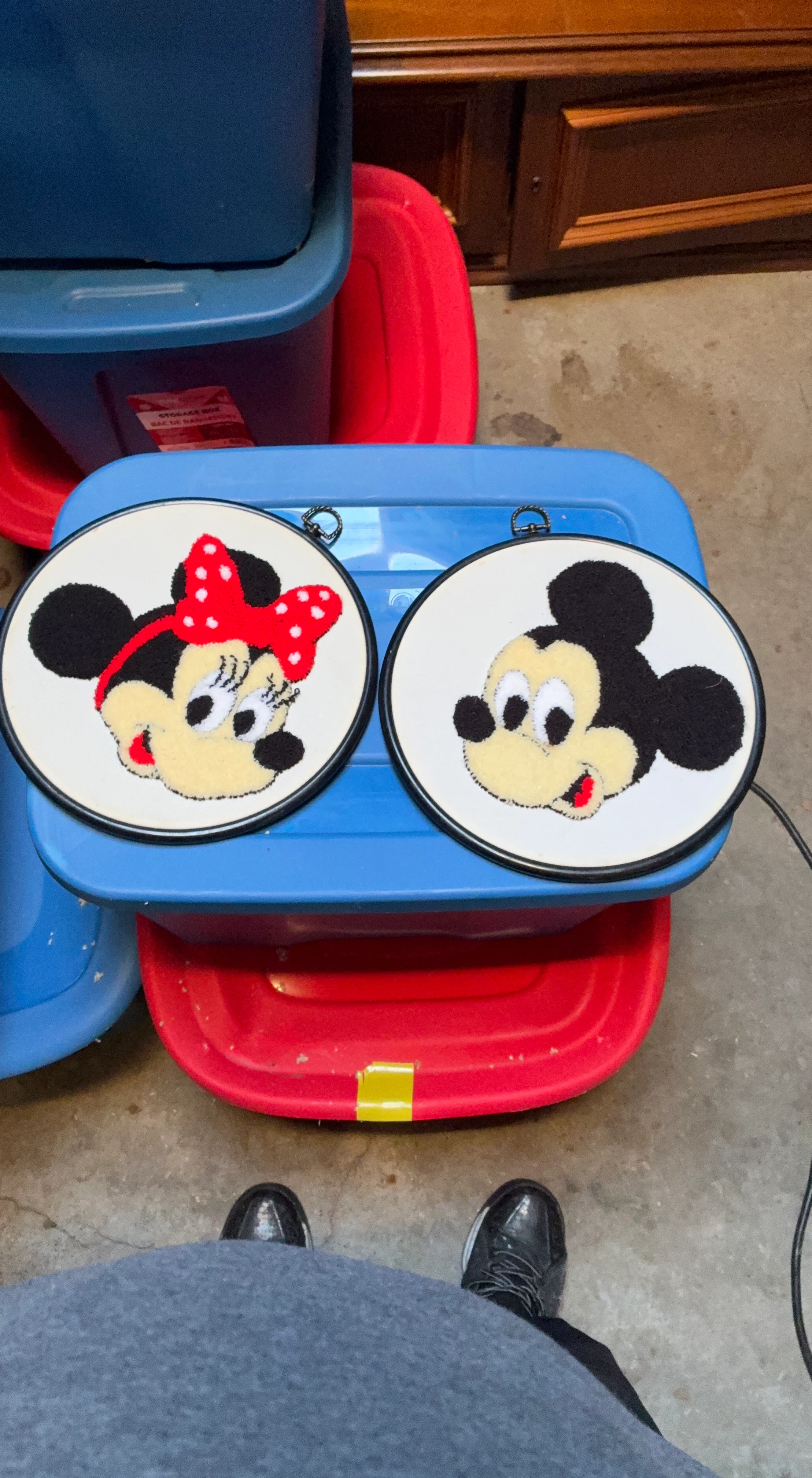 Disney Mickey and Minnie Mouse Wall Decor