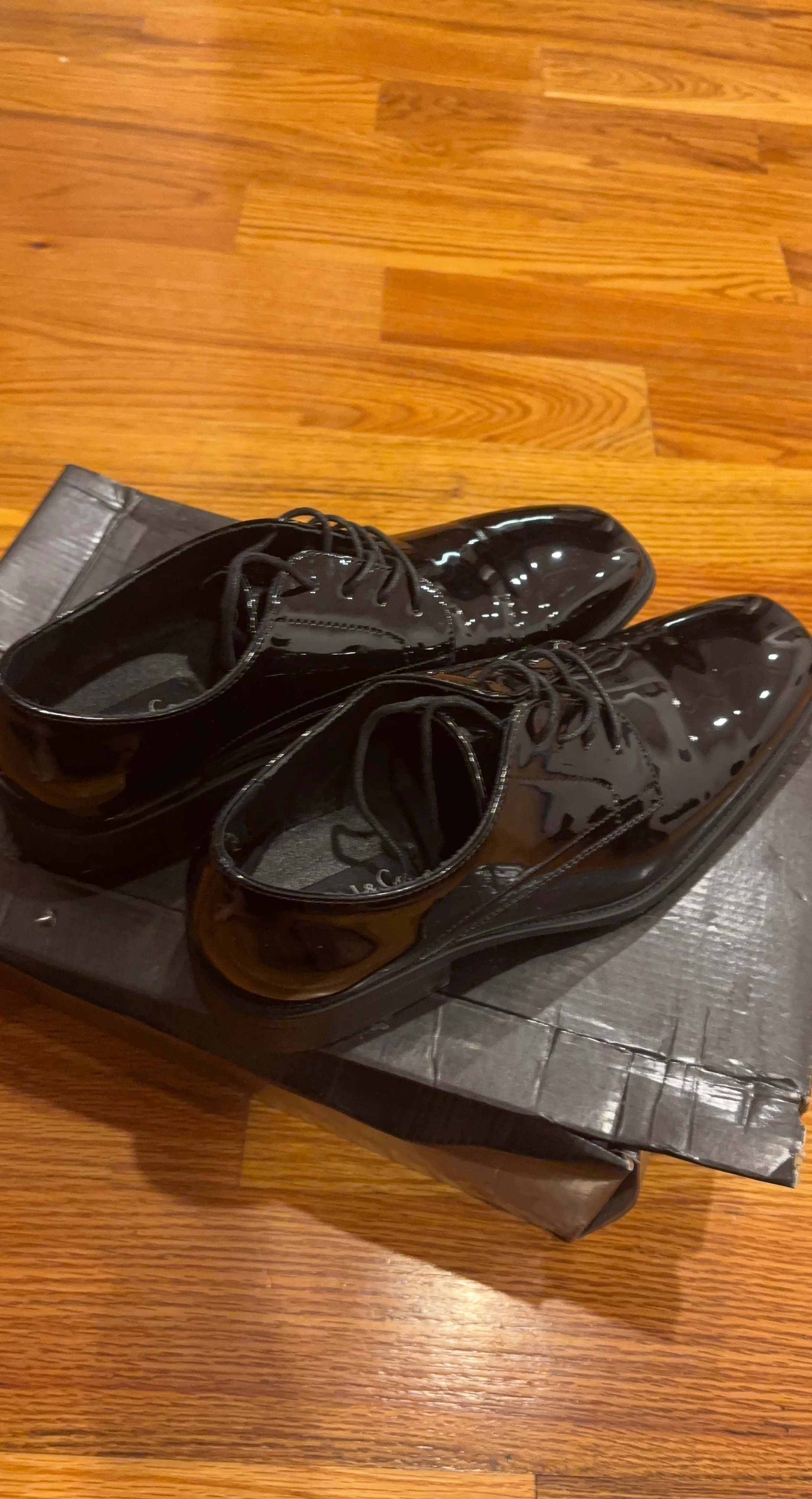 J&C Men's Black Patent Oxford Shoes