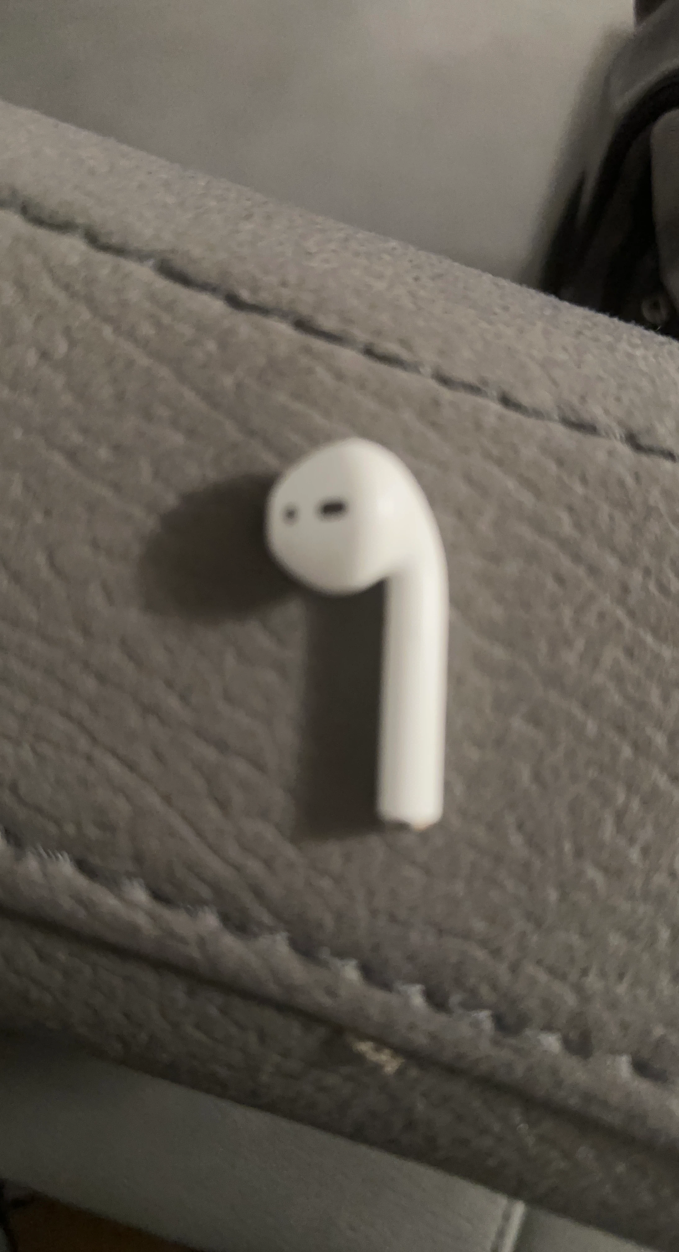 Apple AirPods 2 Non Pro Single Earbud