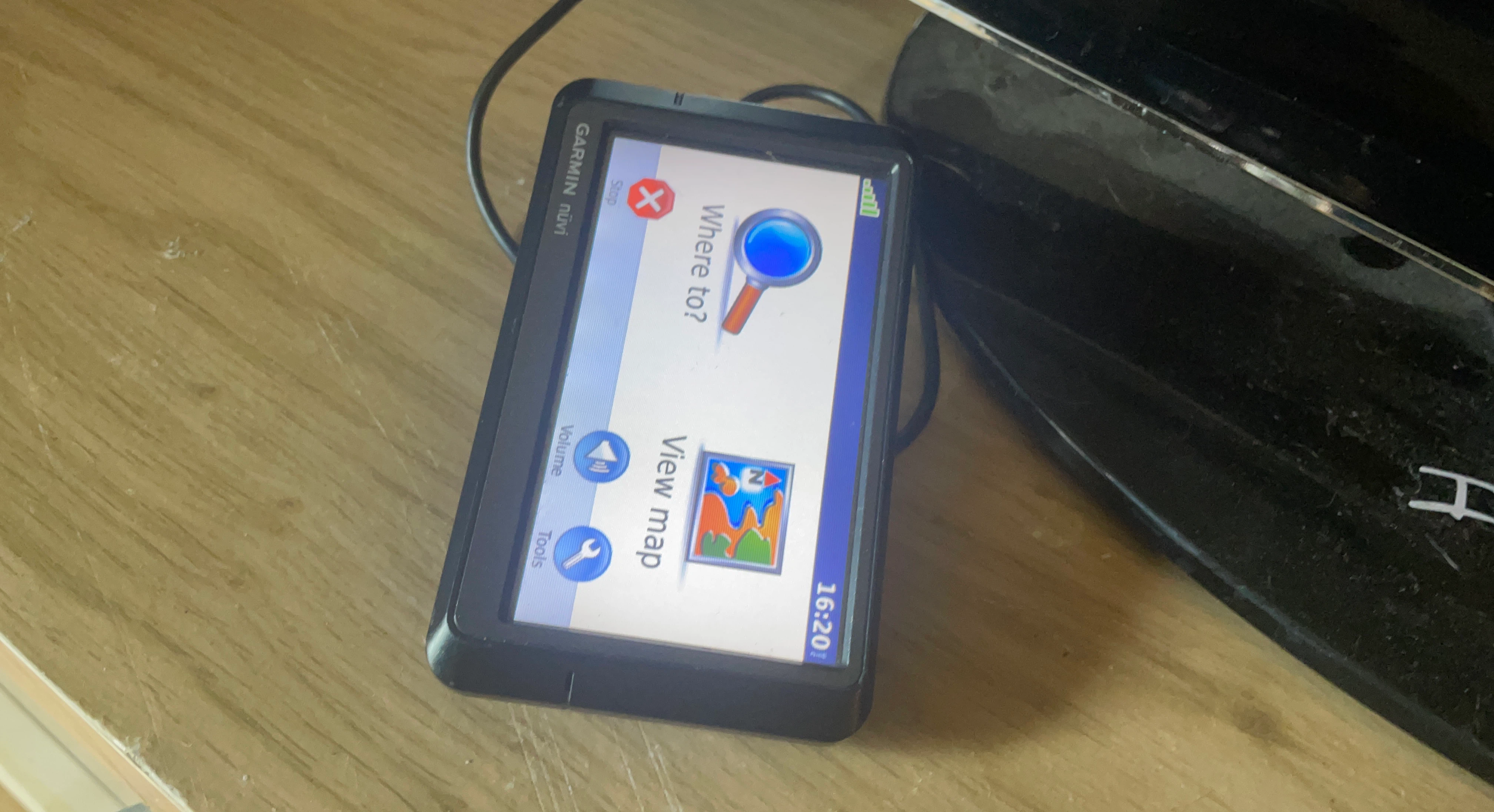 Garmin nuvi GPS Navigation System