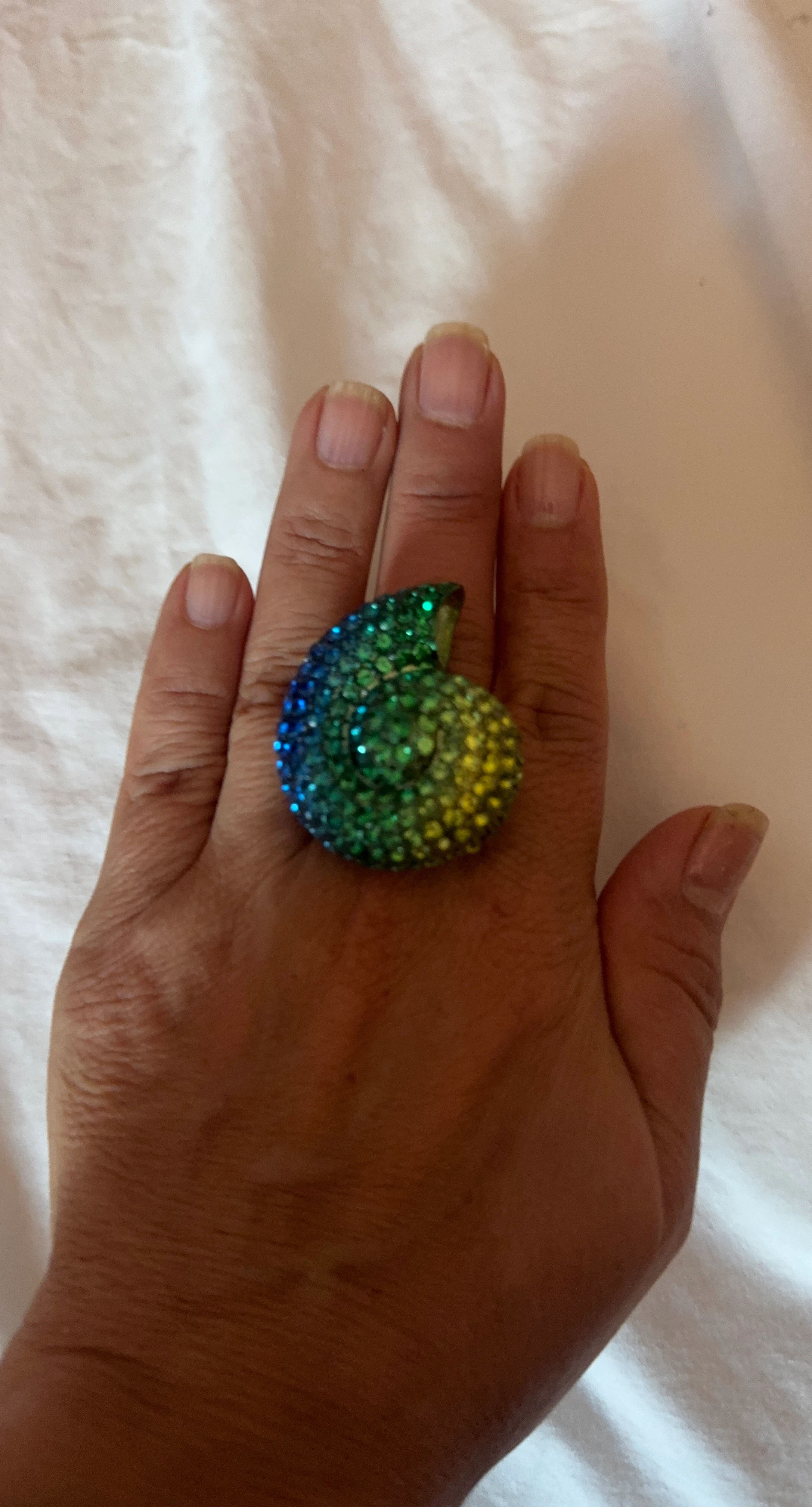 Swarovski Ombré Seashell Ring