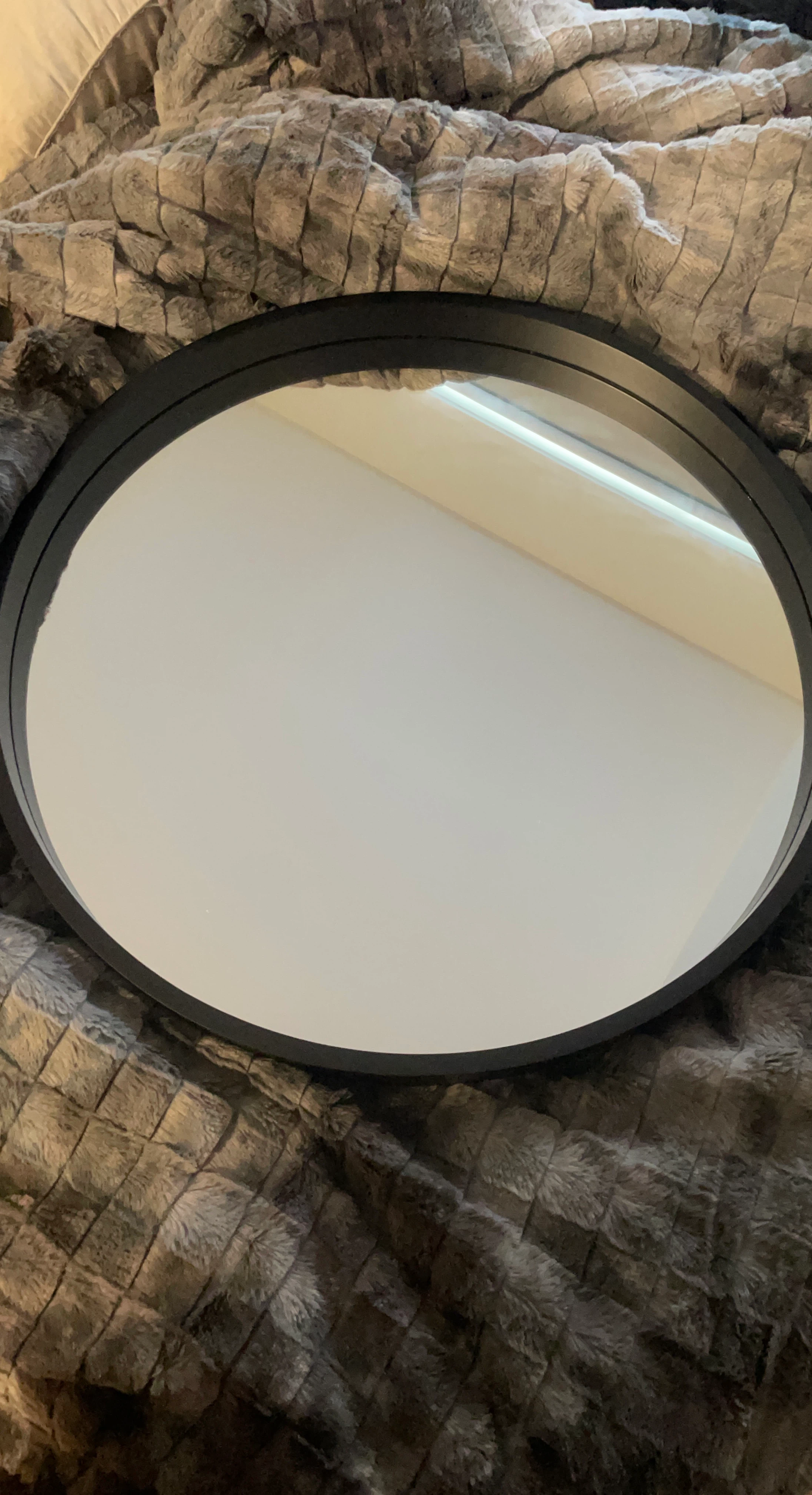 Black Round Mirror