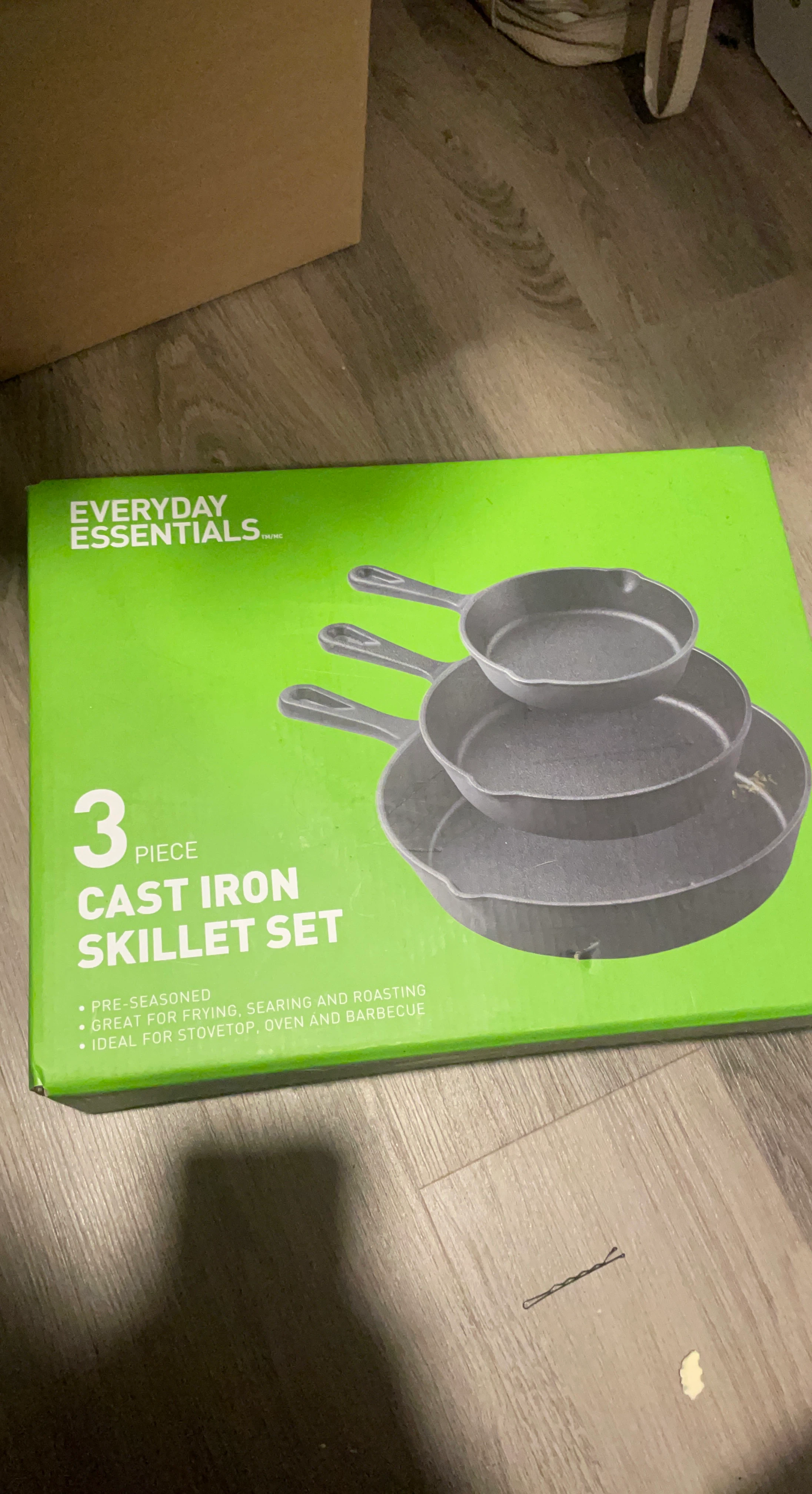 Everyday Essentials 3-Piece Cast Iron Skillet Set