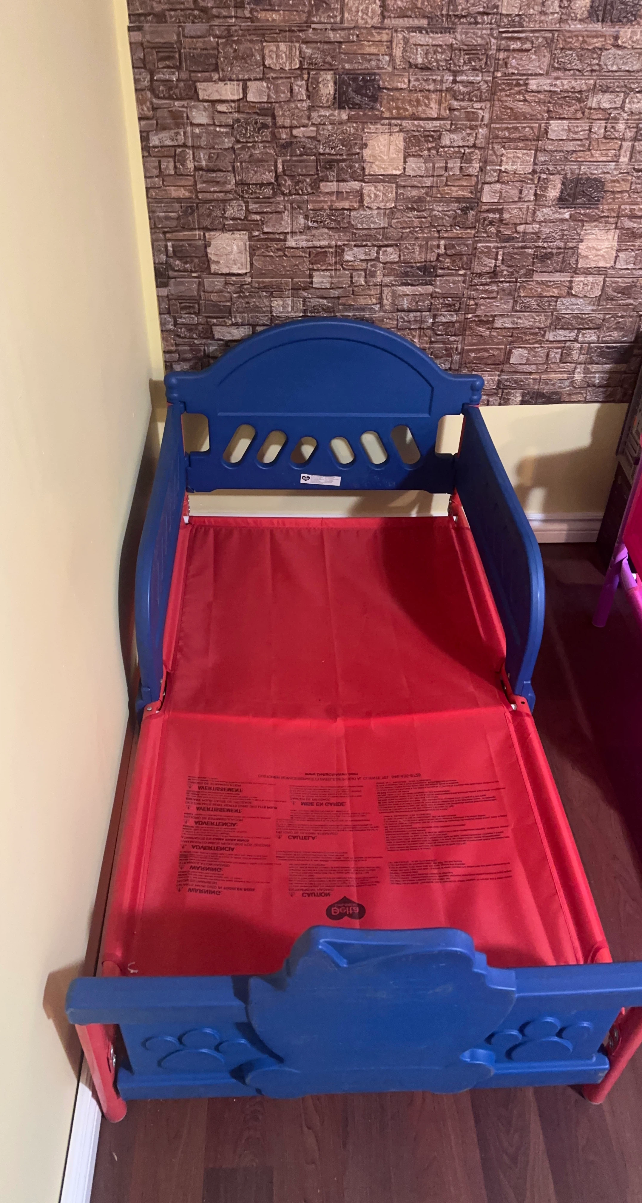 Delta Children Plastic Toddler Bed