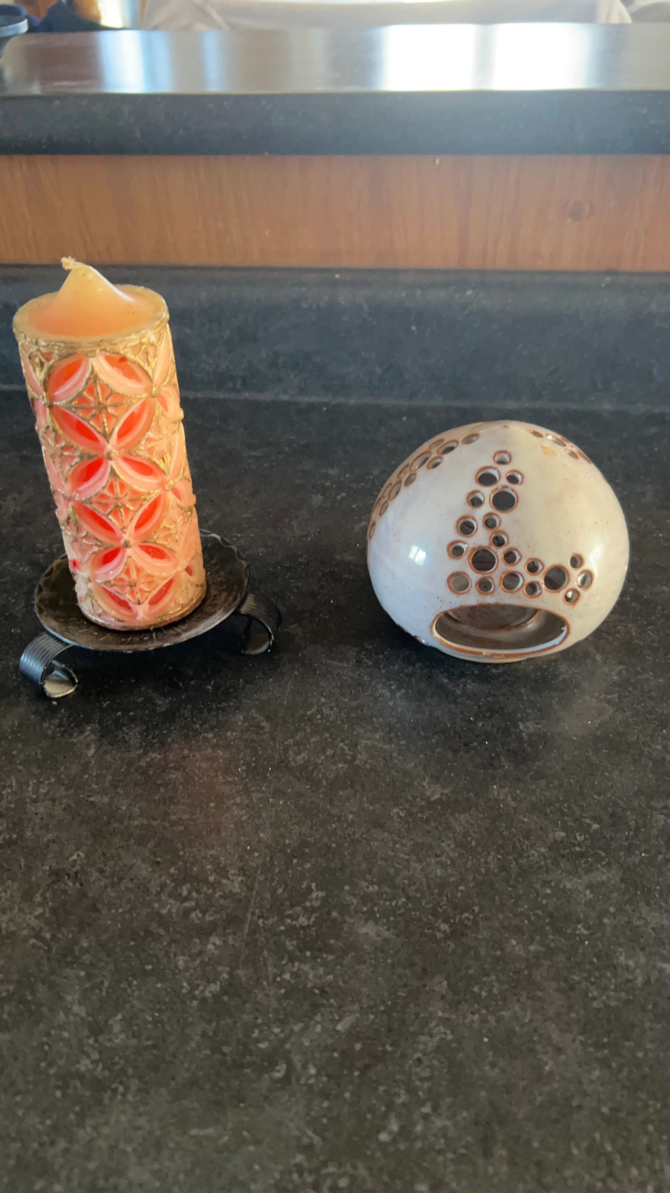 Decorative candle set with metal stand and ceramic holder