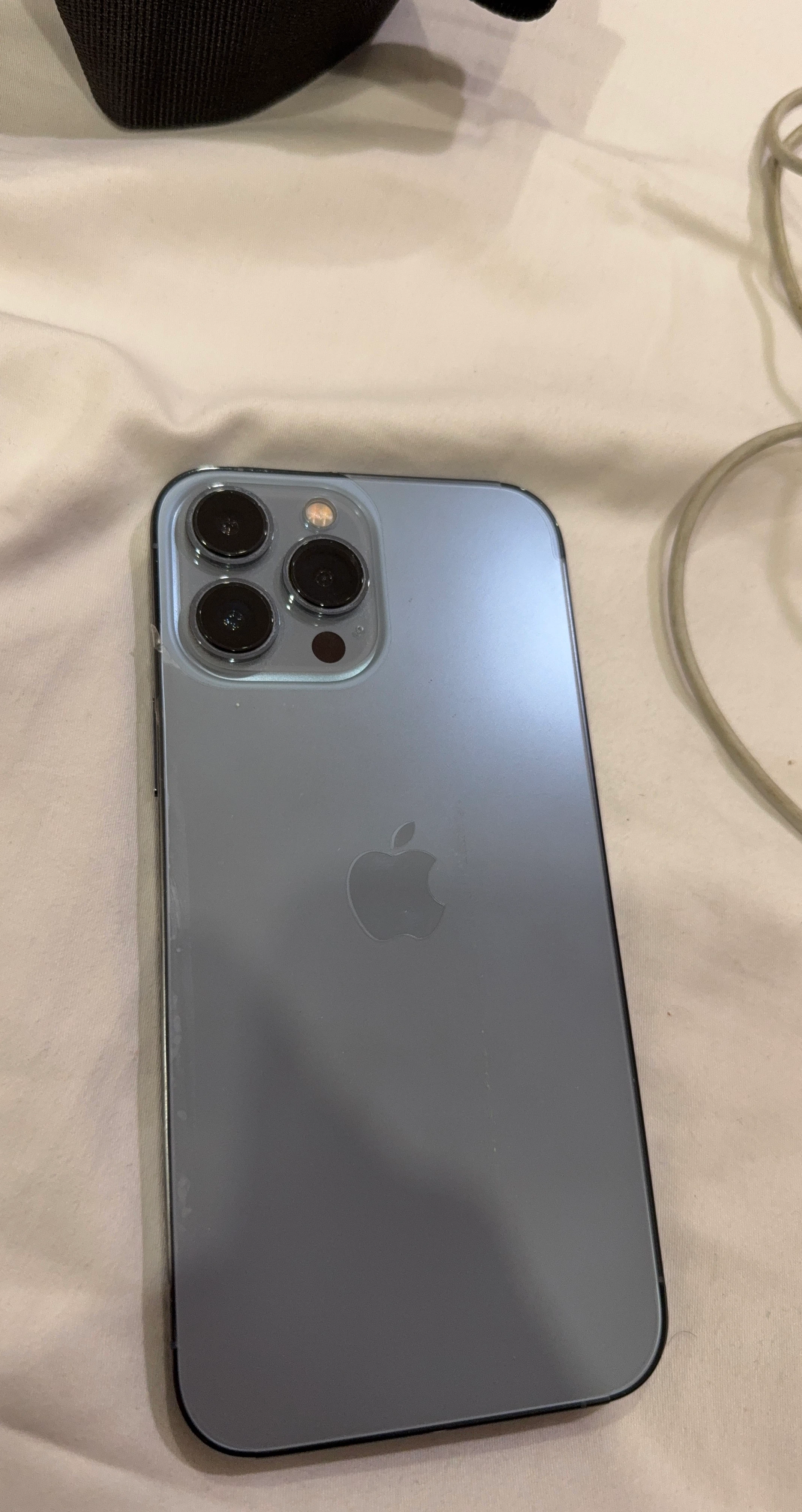 Apple iPhone 13 Pro Max Sierra Blue