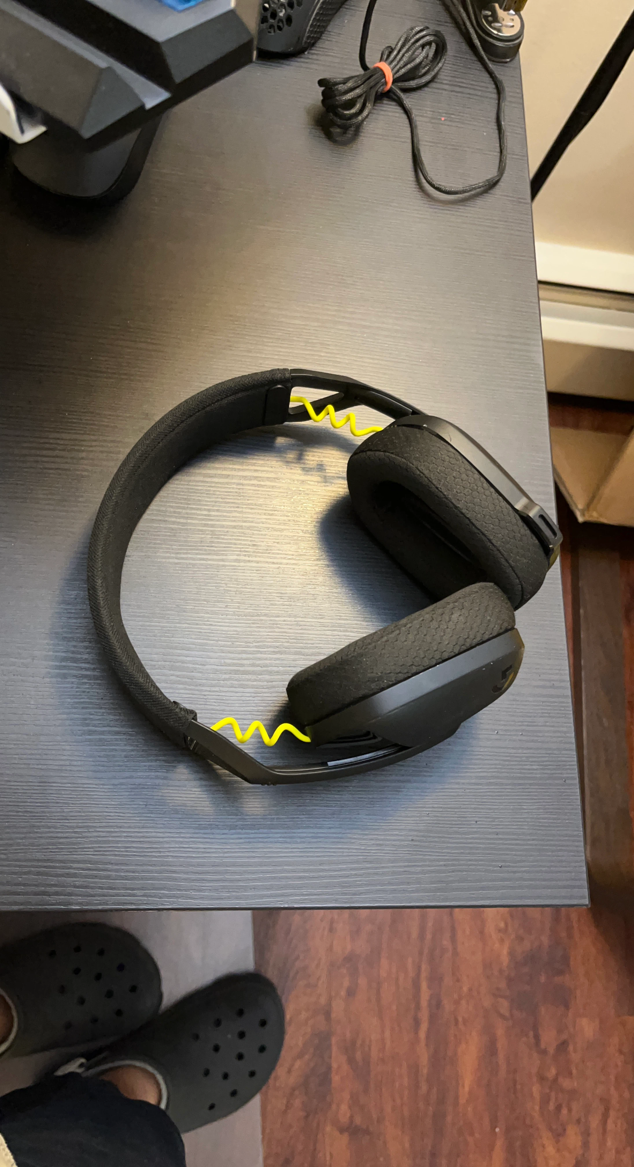 Logitech G435 Wireless Gaming Headset