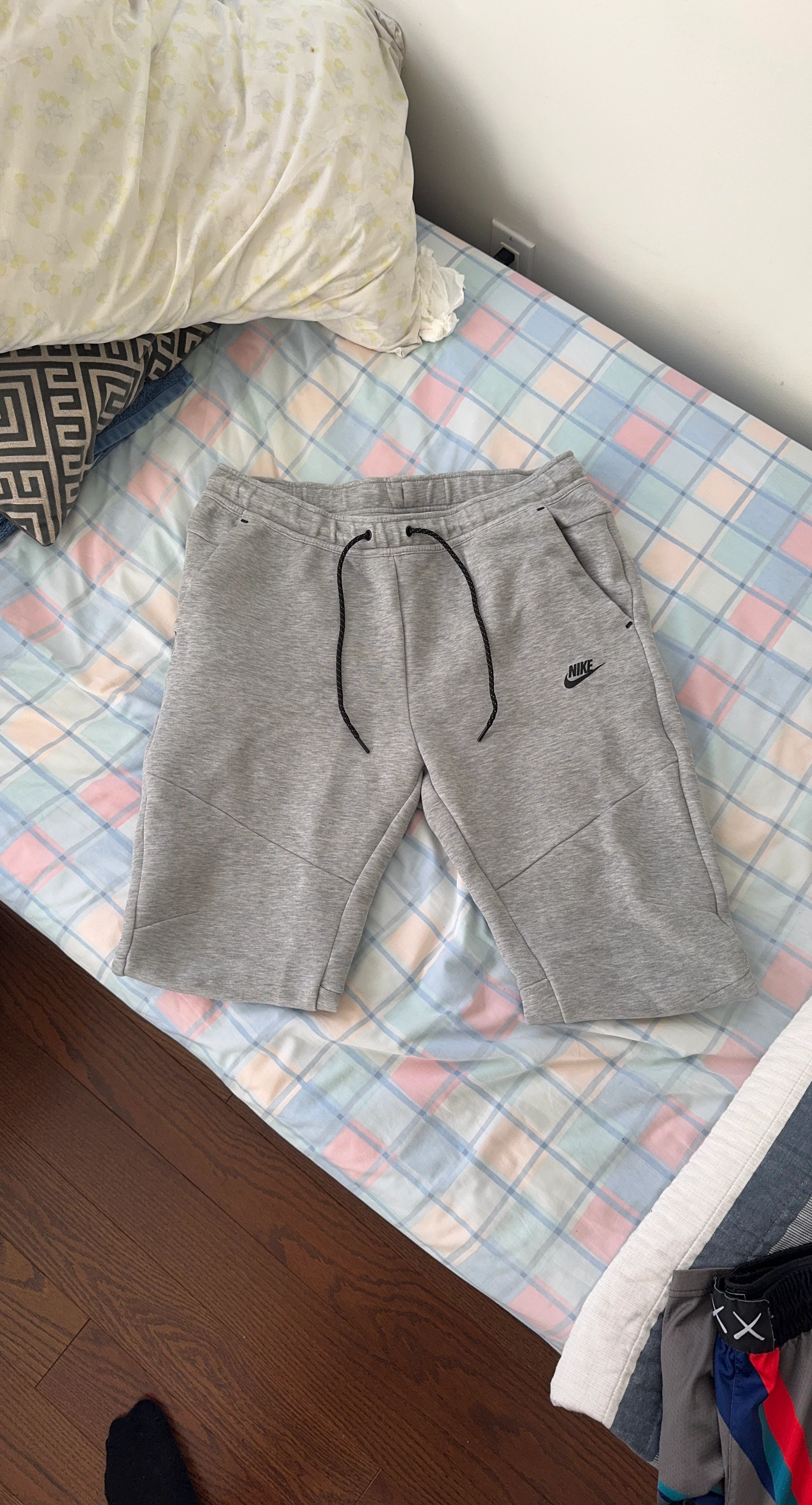 Nike Tech Fleece Long pants Grey
