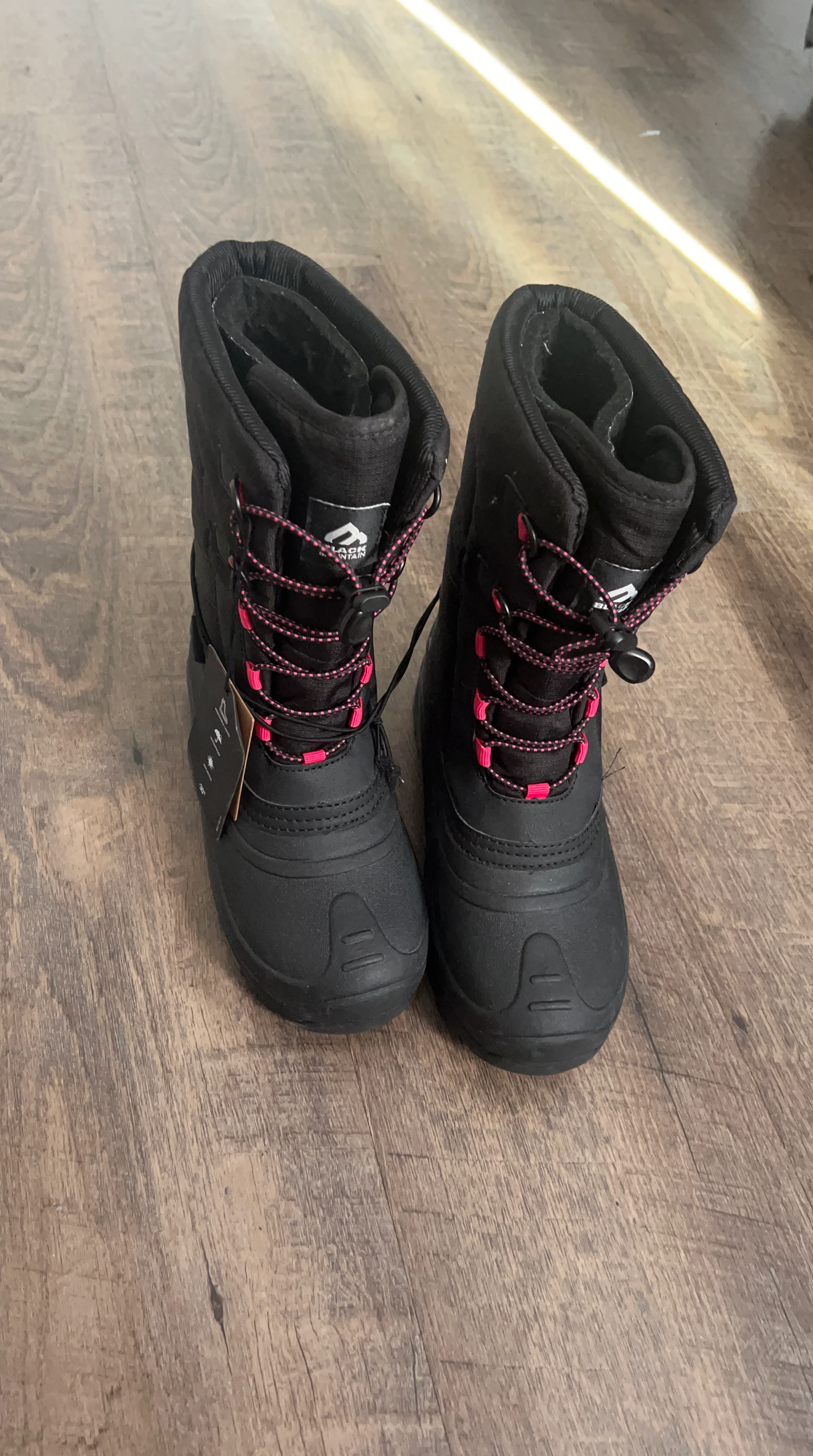 Black Mountain Winter Boots Size 5